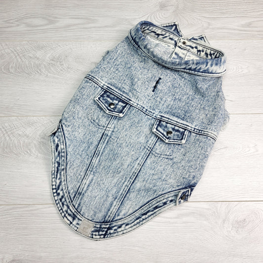 Canada Pooch denim DOG vest. Fits medium sized dogs