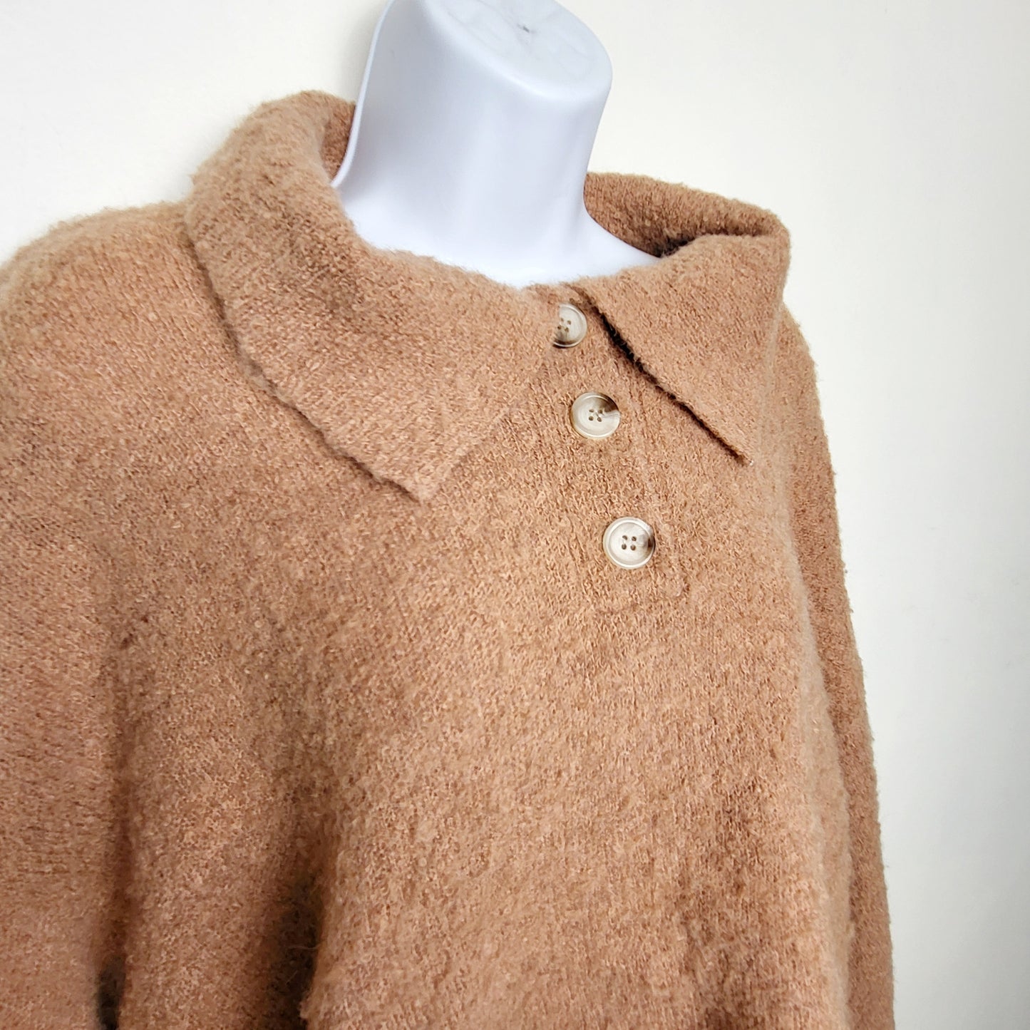 BAUB1 - Dreamers by Debut Fuzzy Button Shacket. Size medium
