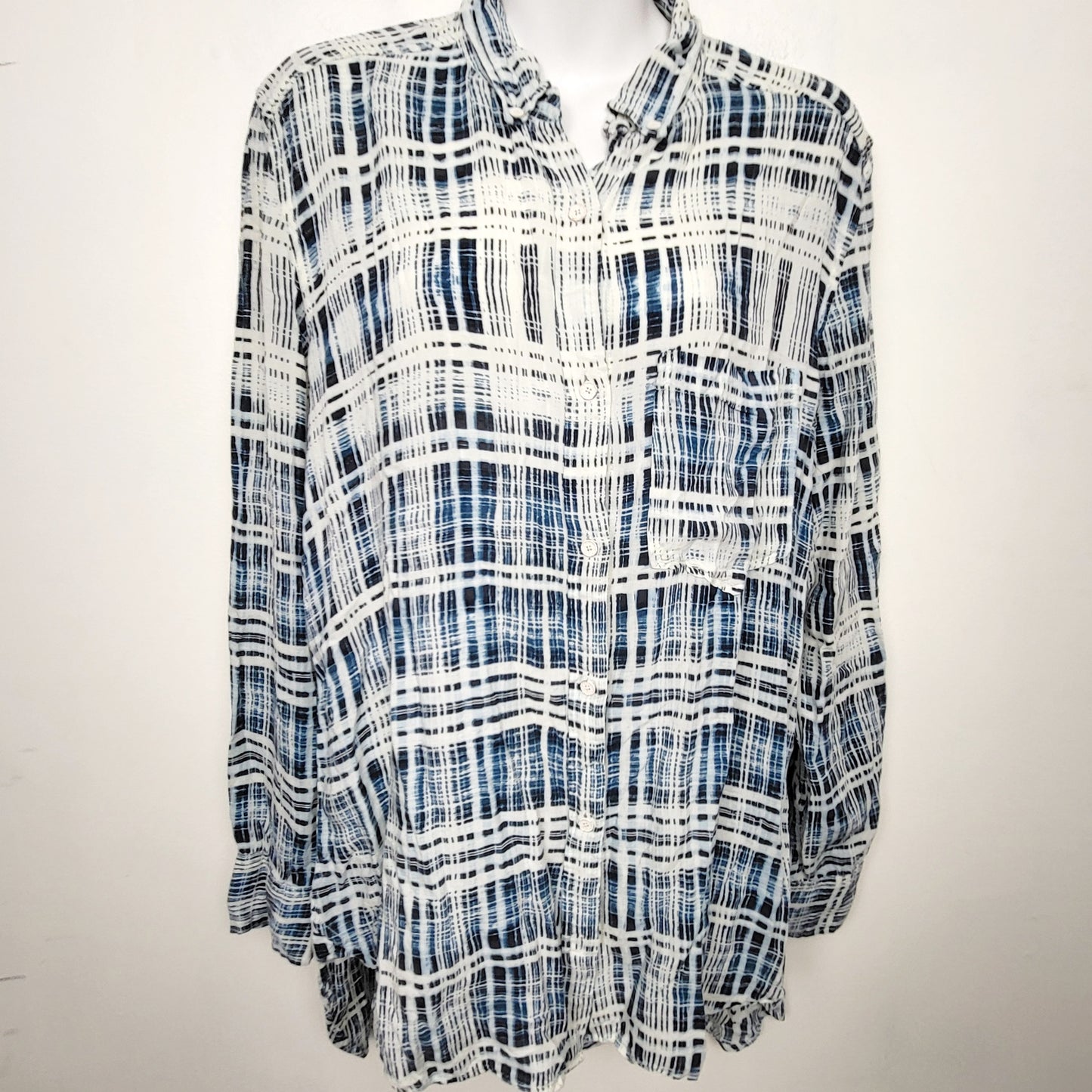 CMCRD11 - We the Free blue plaid patterned rayon blouse. Size small