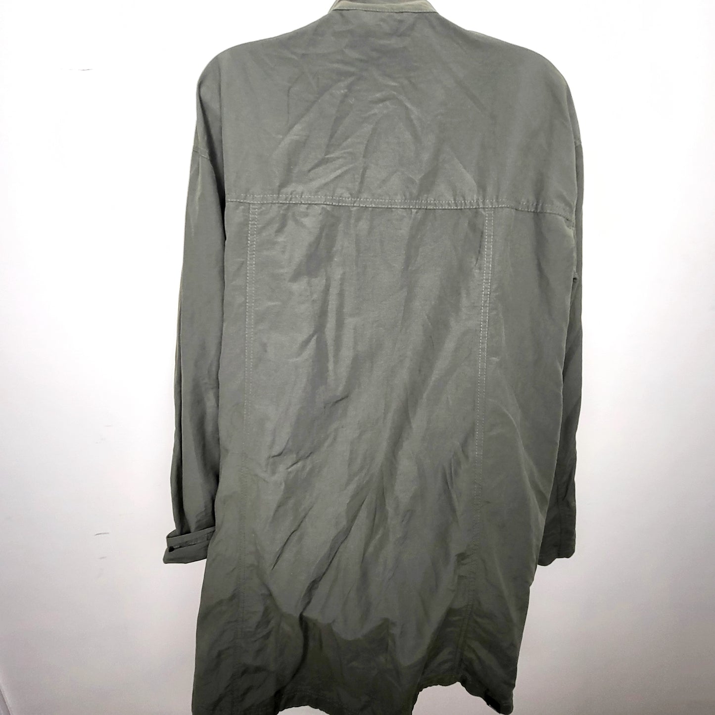 CMCRD11 - Bench olive green lightweight utility jacket. Size large