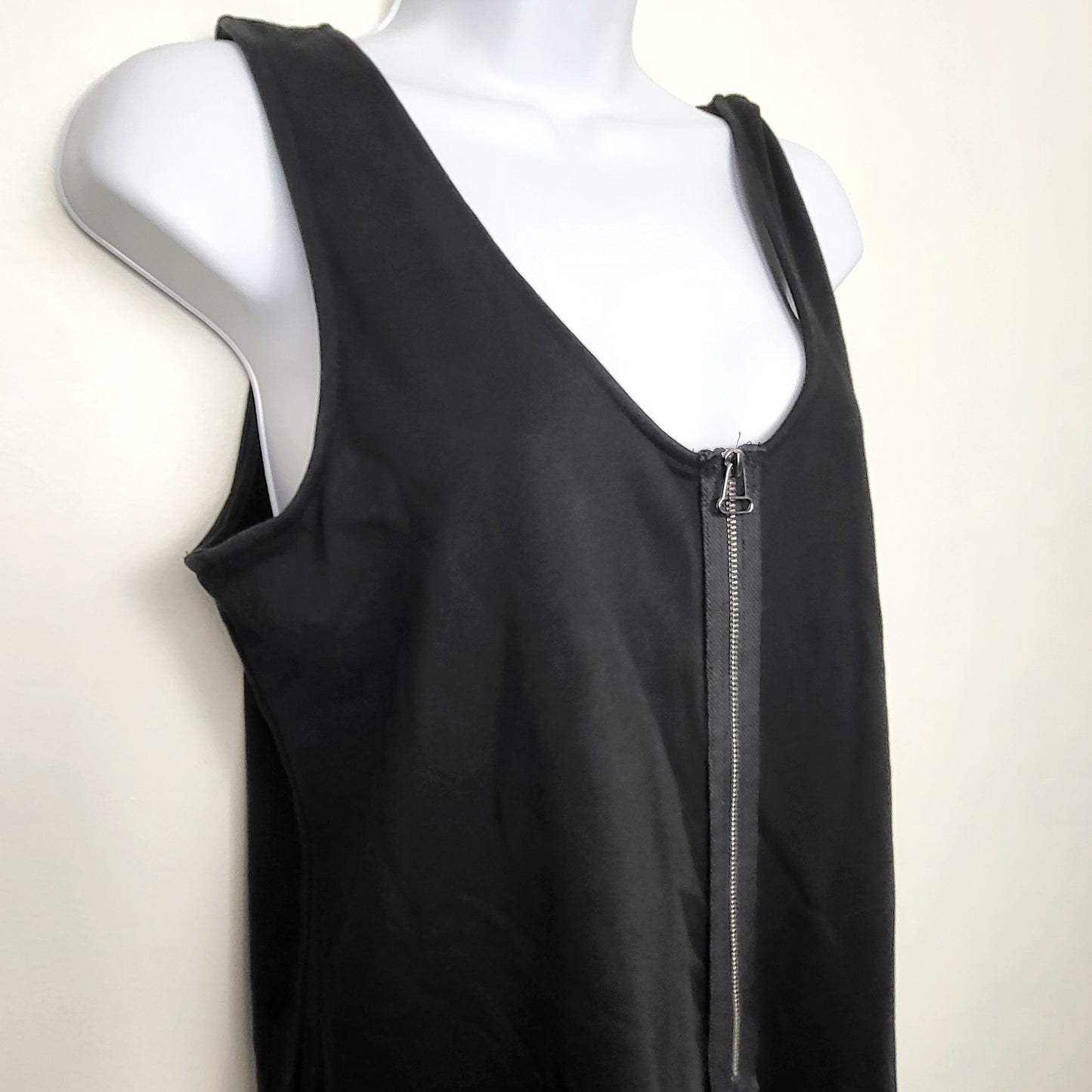 CMCRD2 - Paper Label black front zip wide leg sleeveless romper. Size medium