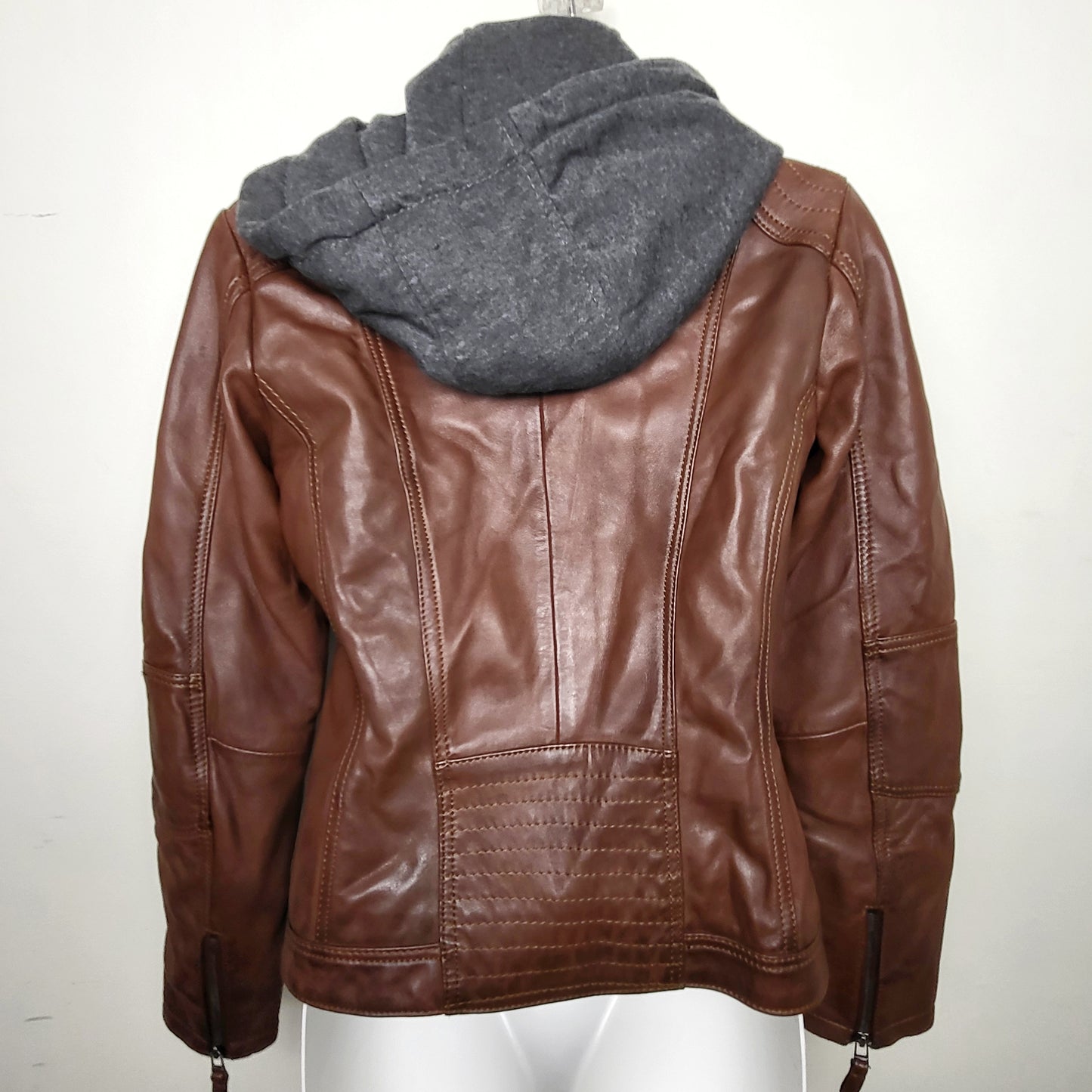CMCRD2 - Boutique of Leathers brown hooded zip up leather jacket. Size small 🍁
