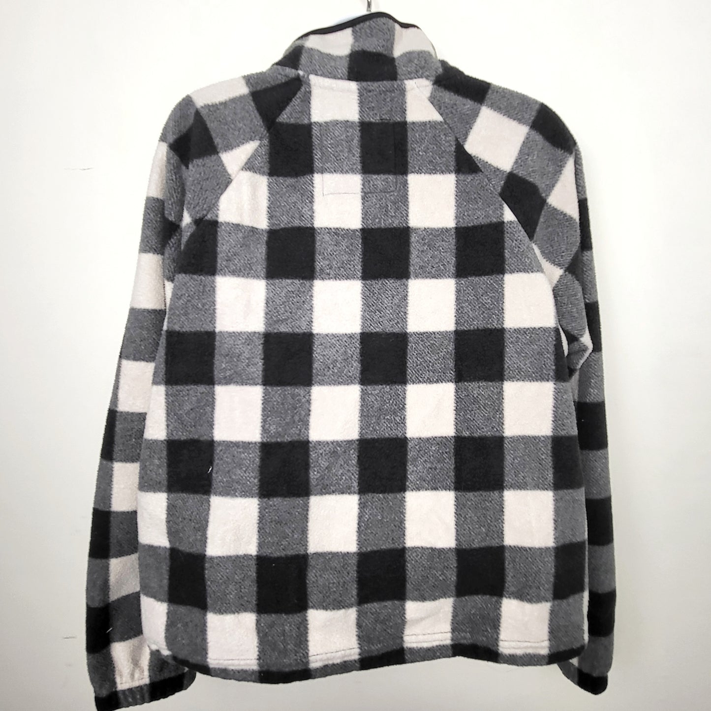 CMCRD2 - Kyodan black checkered pullover fleece. Size large