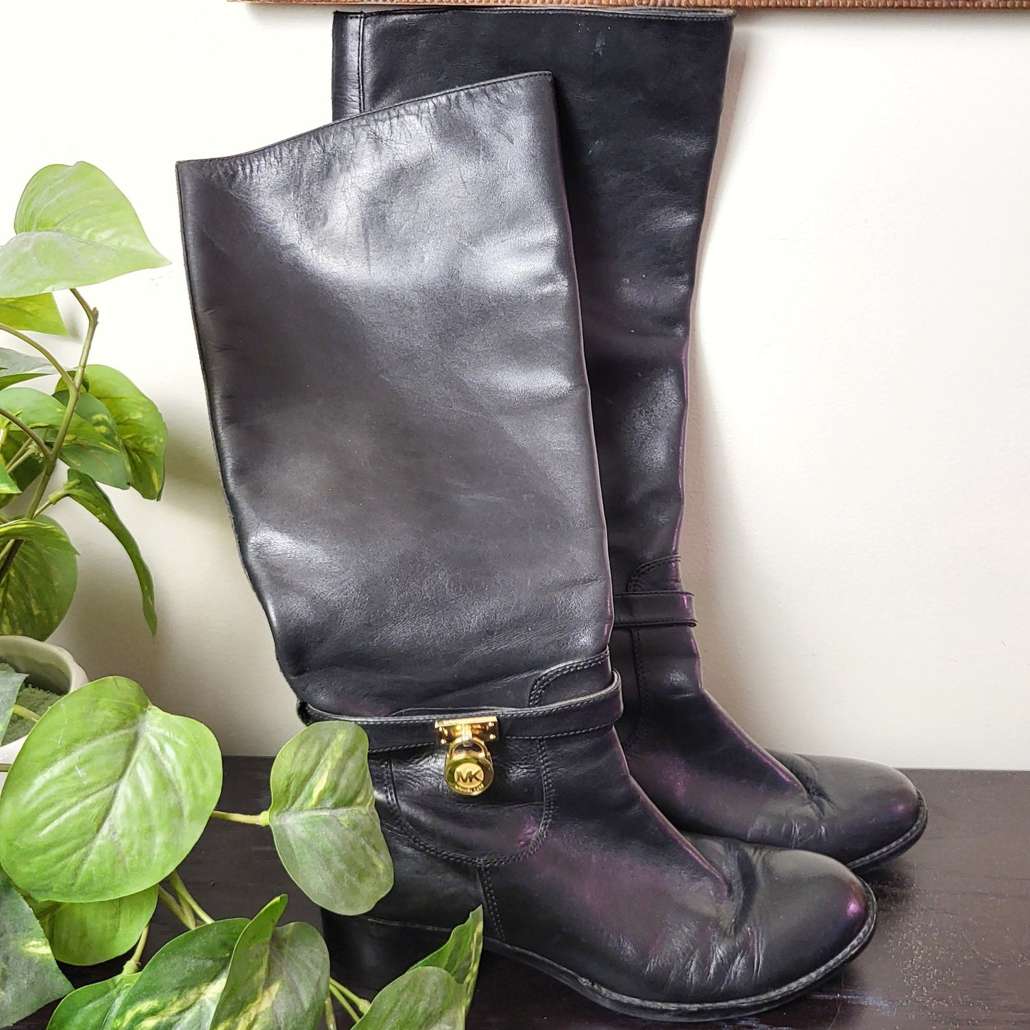 CMCRD2 - Michael Kors black leather knee high riding boots. Size 7.5