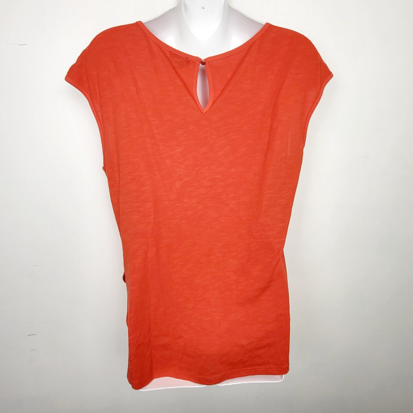 JKZ2 - Mexx red loose fit knotted short sleeved top. Size small