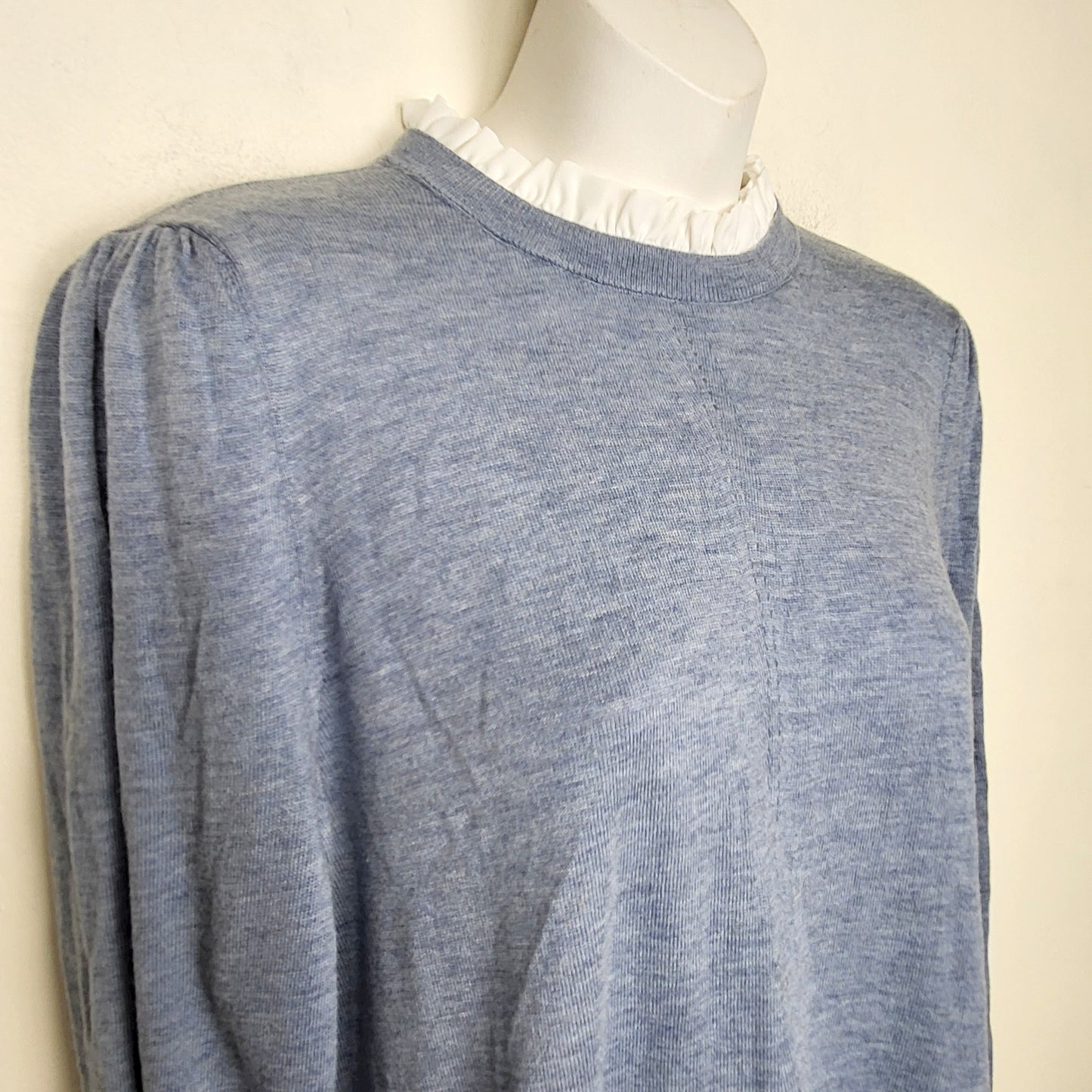 MHCK1 - RW and Co blue lightweight fooler sweater with ruffled collar. Size large 🍁