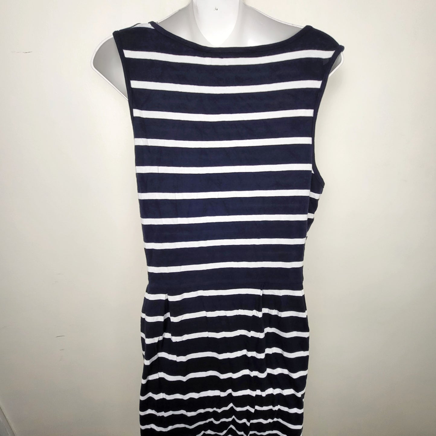 MHCK1 - Mountain Warehousenavy striped v-neck sleeveless mid length dress. Size 14