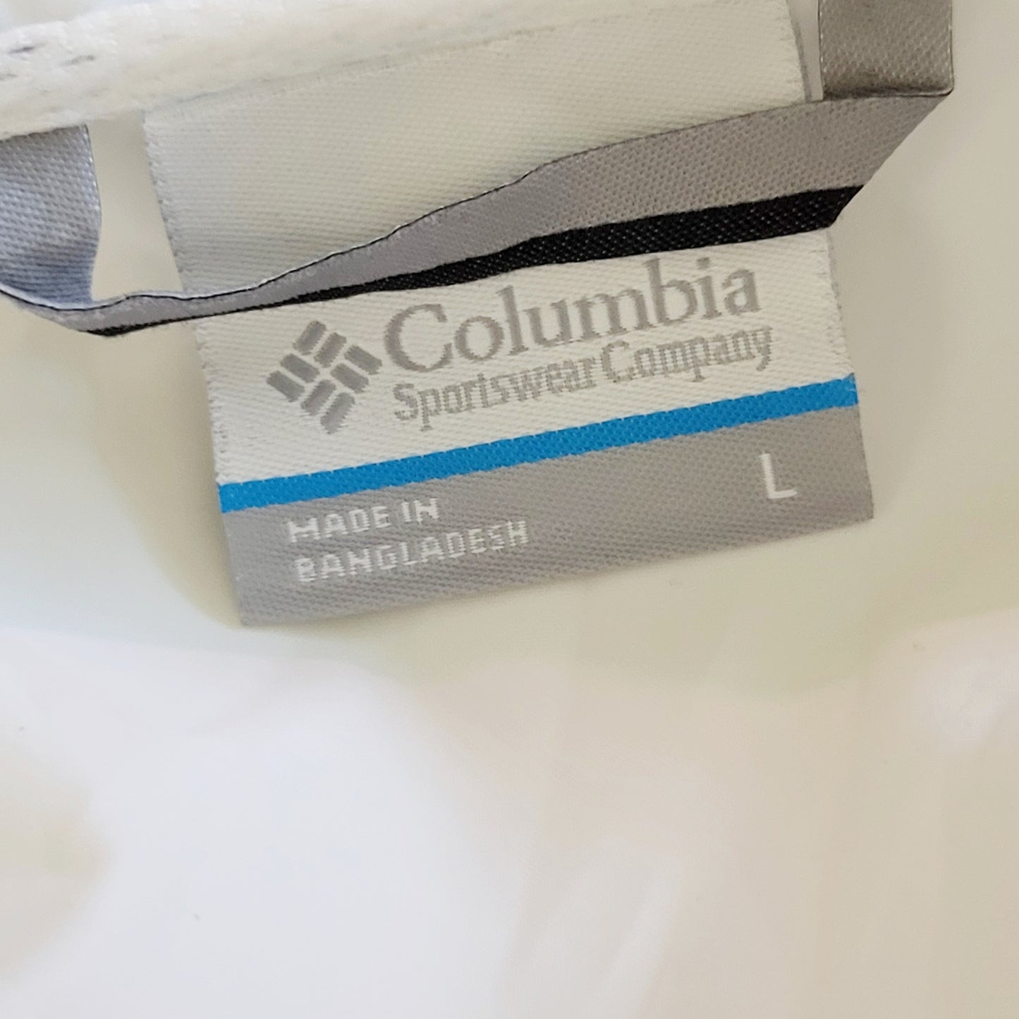 MFAIR1 - Columbia white lightweight hooded windbreaker rain jacket. Size large