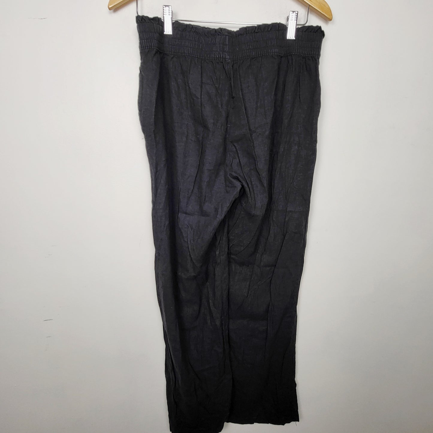 JLMB2 - B. Young black Flakka linen lounge pants. Size medium