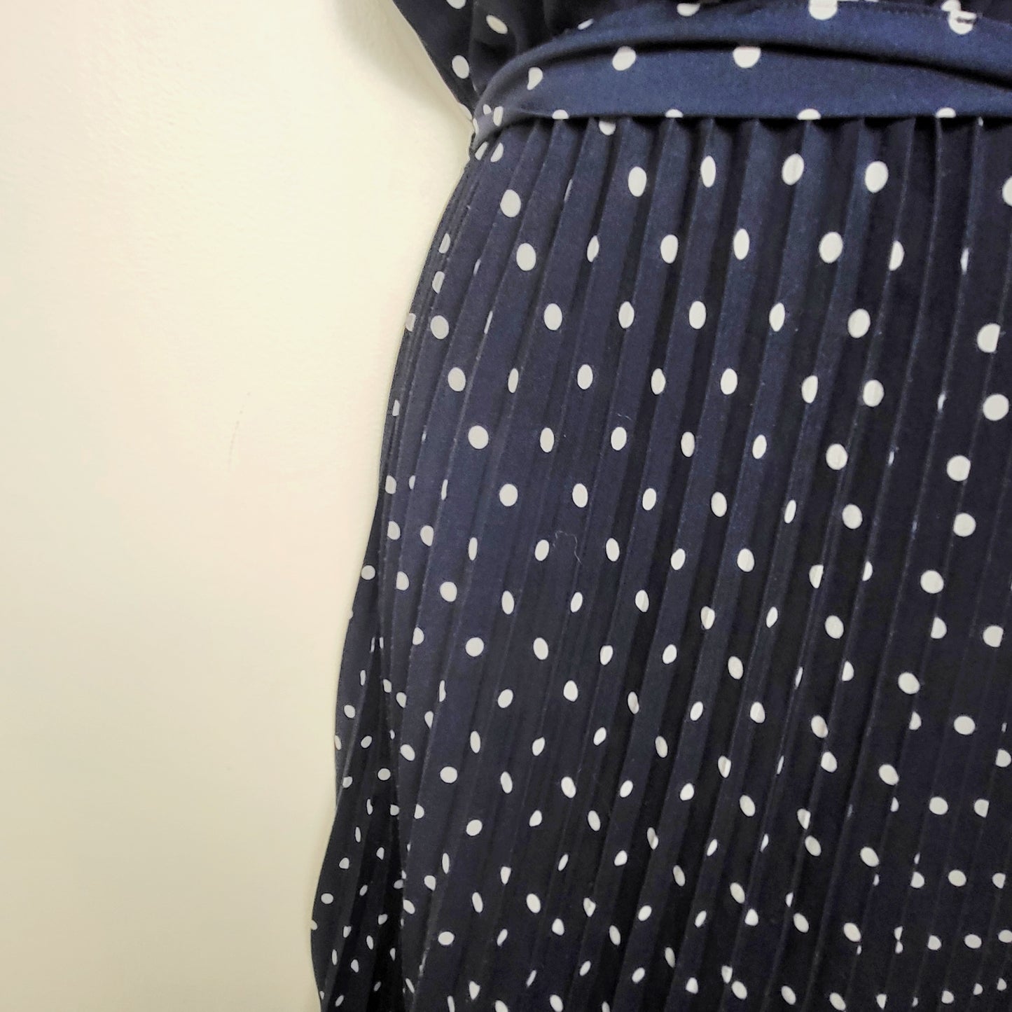 JLMB2 - Suzy Shier navy polka dot vintage look pleated dress. Size medium