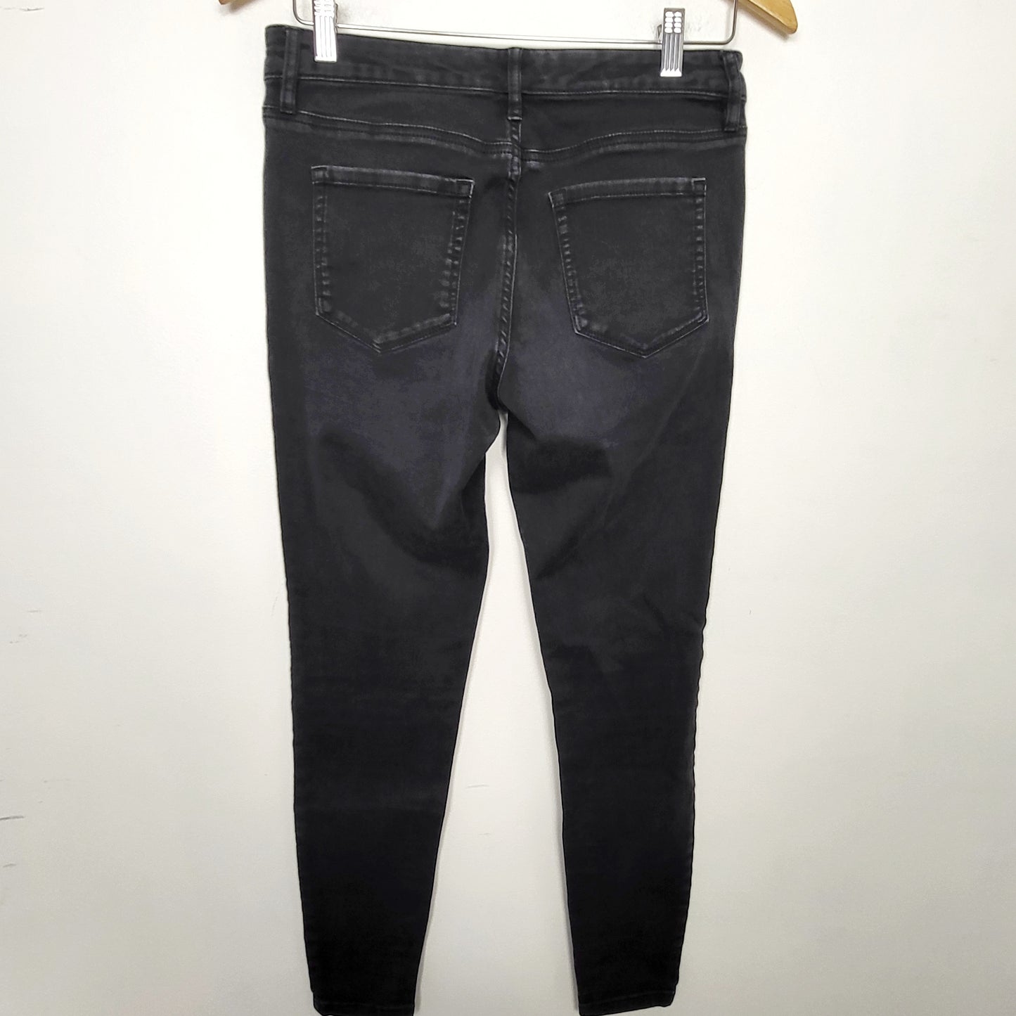 RHW - Joe Fresh dark grey ultra slim stretch skinny jeans. Size 28
