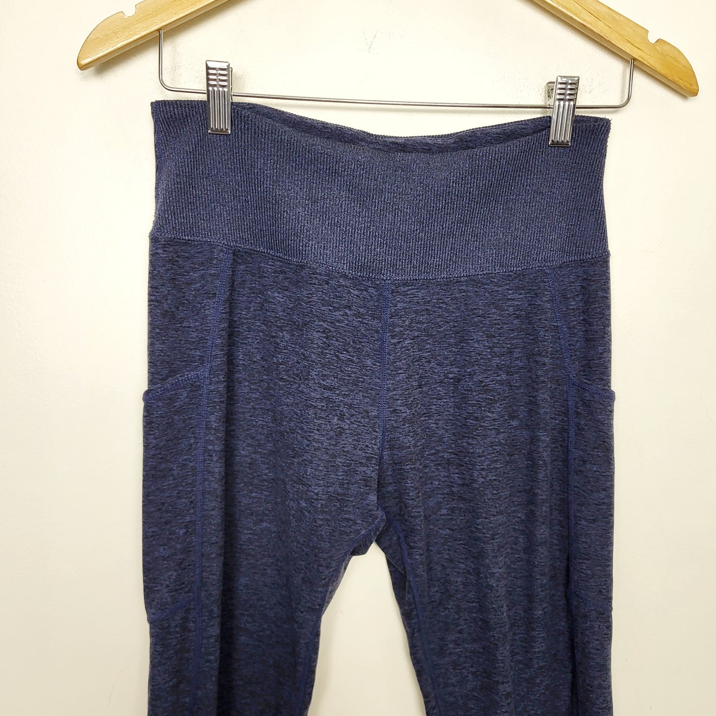 RHW - Kirkland blue marled cropped pants. Size large