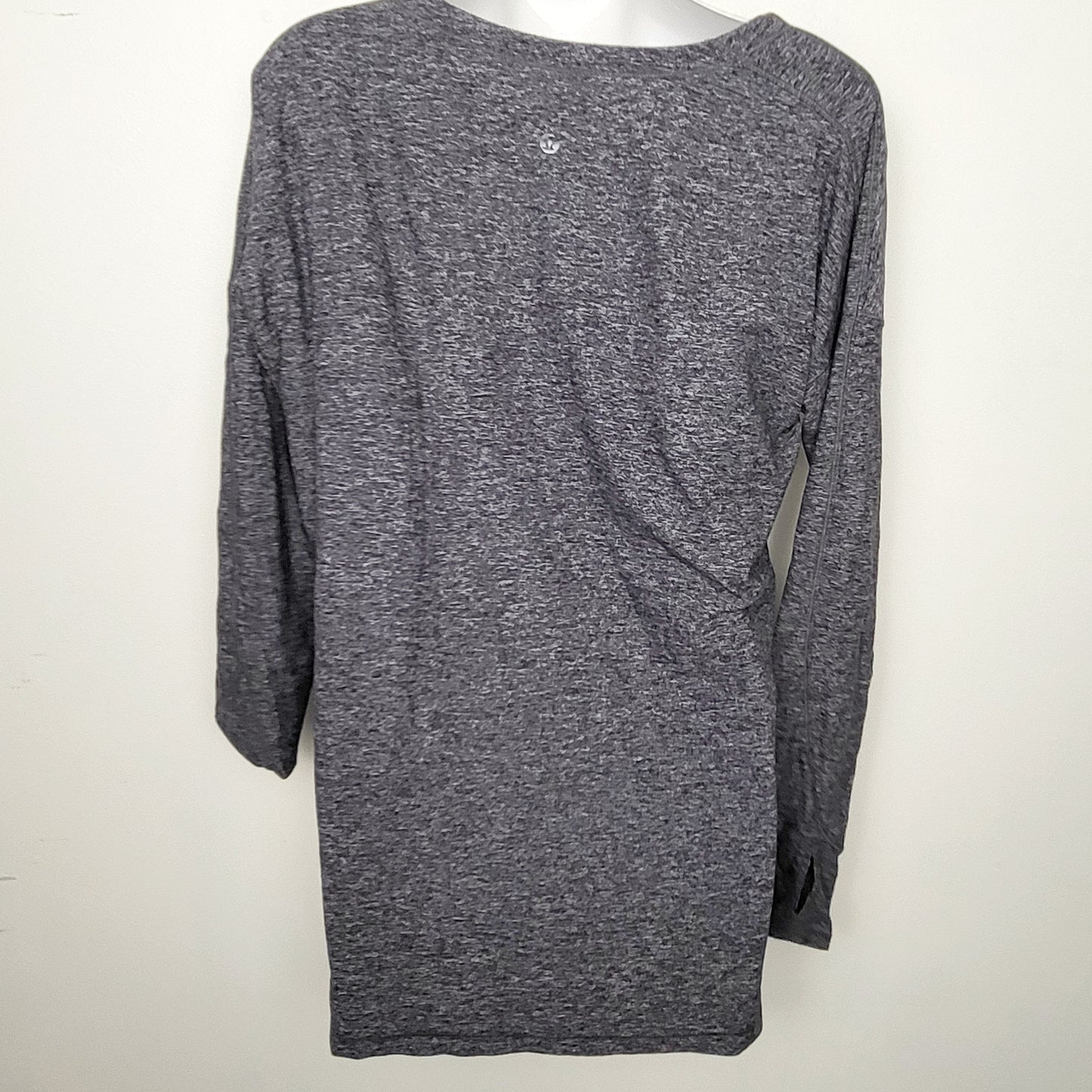 KLJ1 - Lululemon grey marled top. Sizes like a large