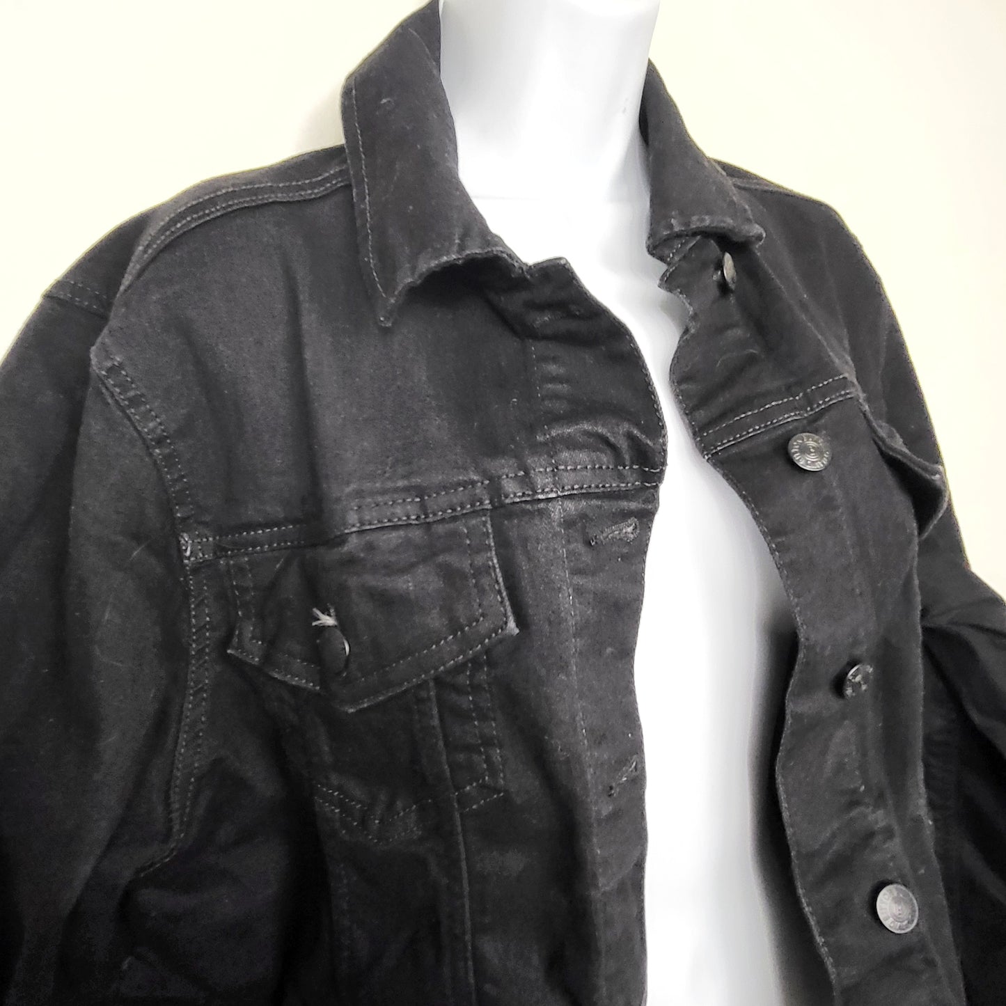 BBIN1 - Buffalo David Bitton black jean jacket with distressed hem. Size XL