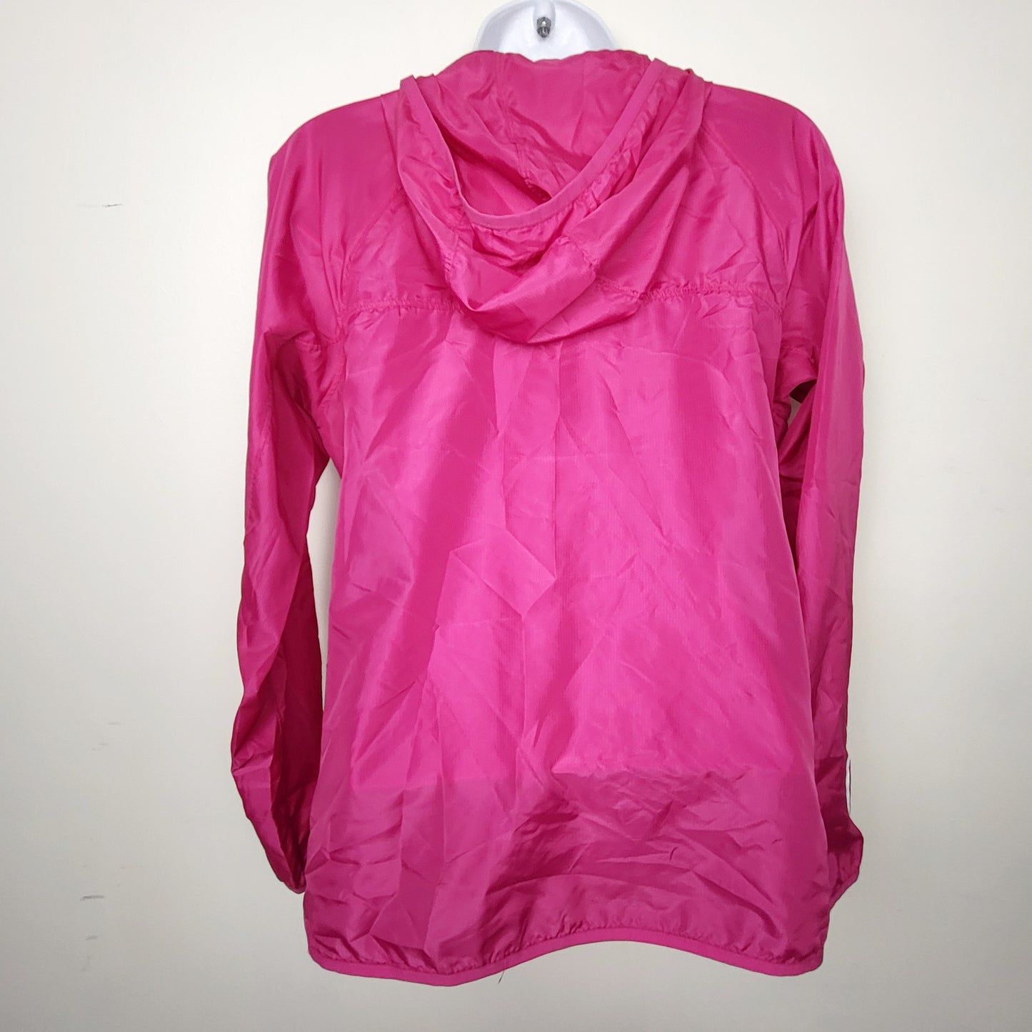 BBIN1 - New Balance pink hooded windbreaker with reflective strips. Size medium
