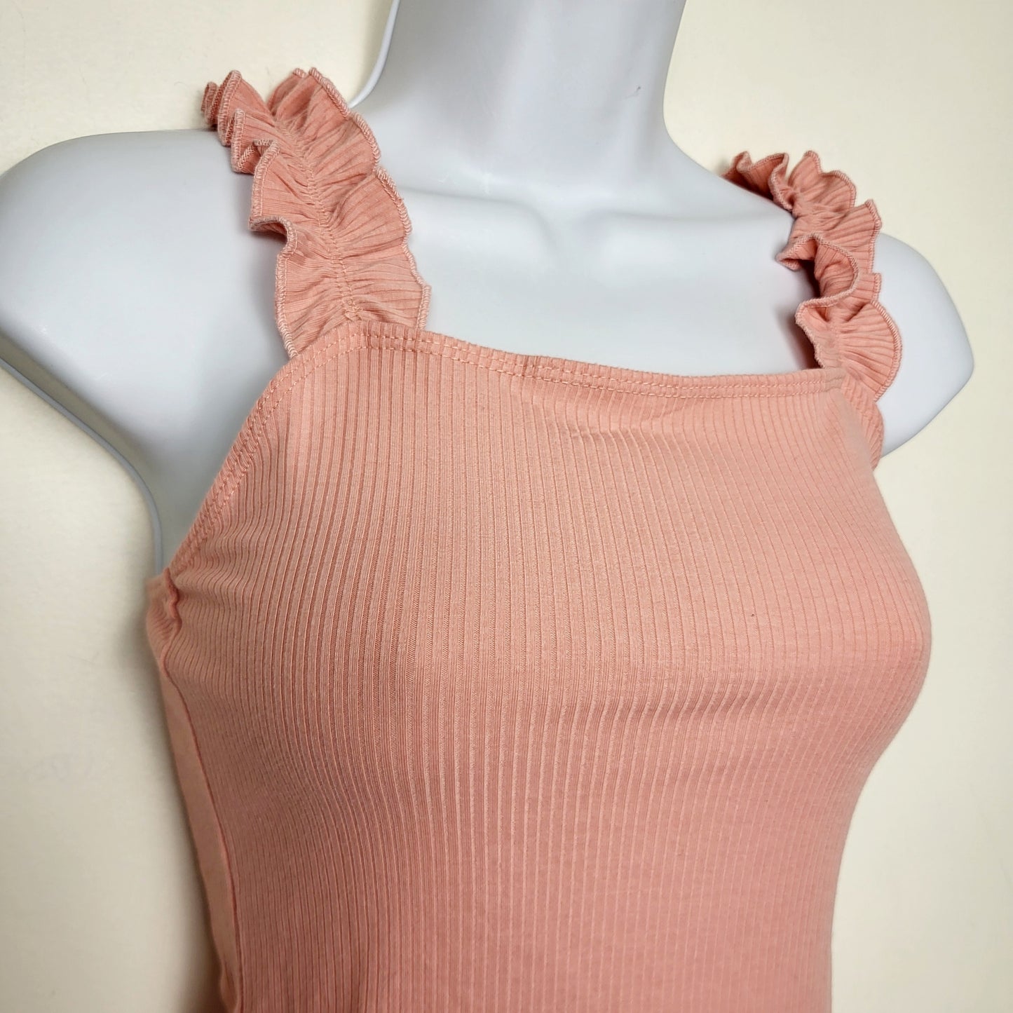 CSAL1 - NEW - Ardene pink ribbed bodysuit. Size XS