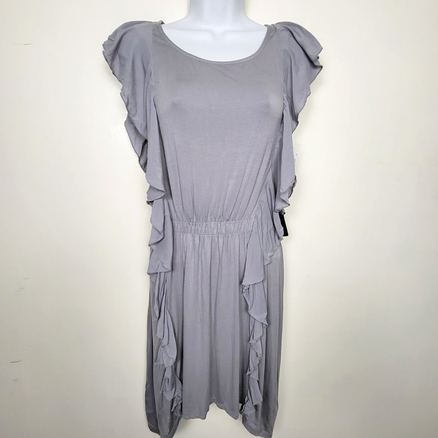 CSAL1 - NEW - Dex grey rayon dress with ruffles. Size XS