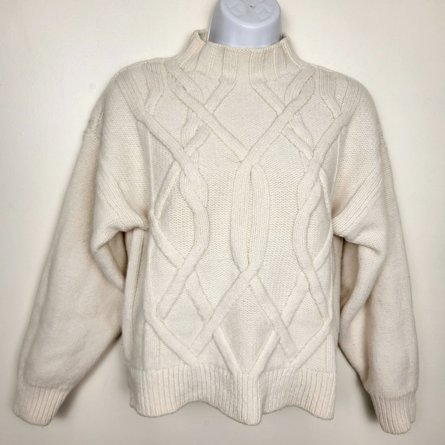 CCWD - Everlane cream coloured mock neck cable knit wool sweater. Size XL (measures smaller)
