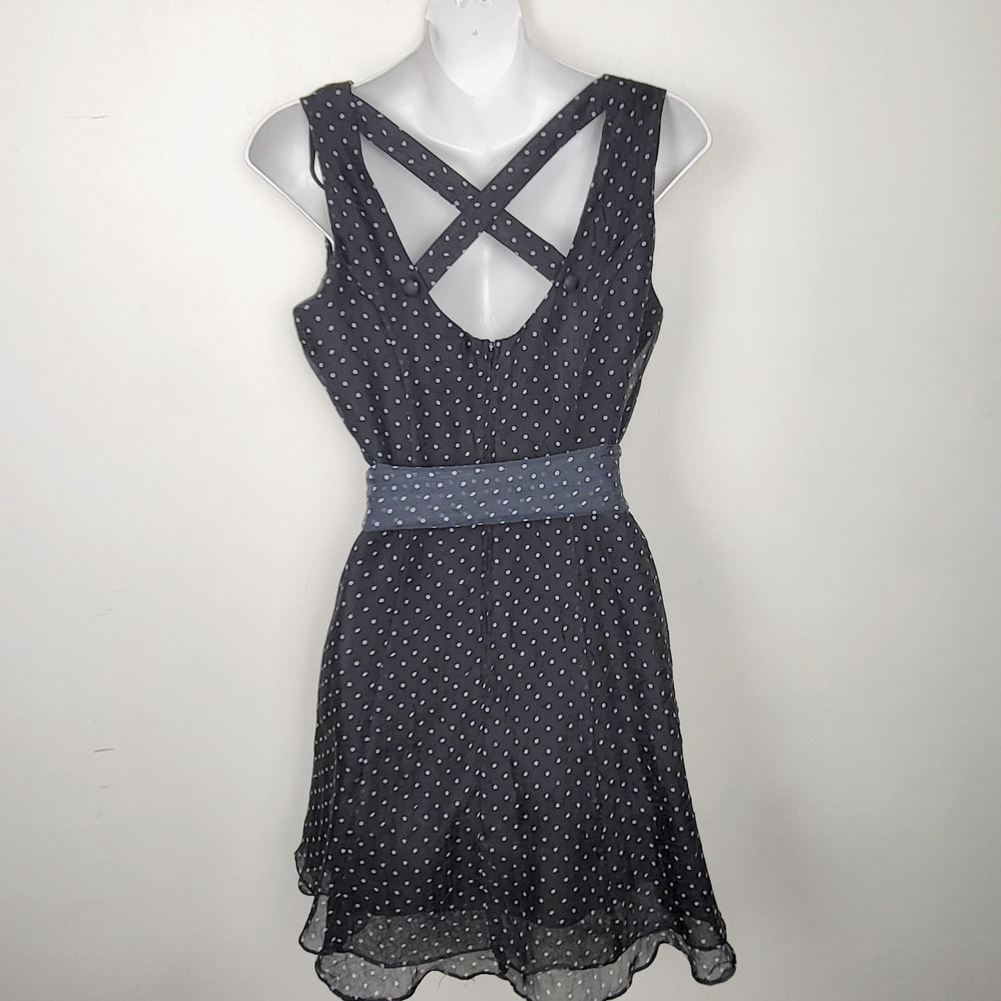 JUDR1 - Vintage black polka dot Jessica Petites dress. Size 6