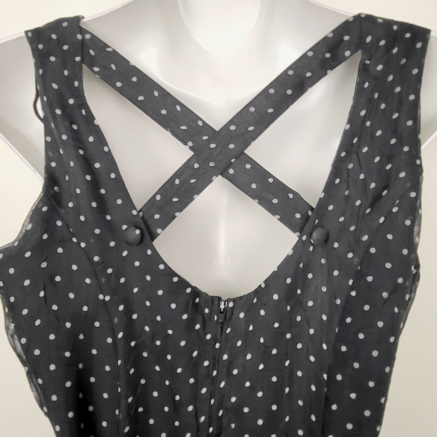 JUDR1 - Vintage black polka dot Jessica Petites dress. Size 6