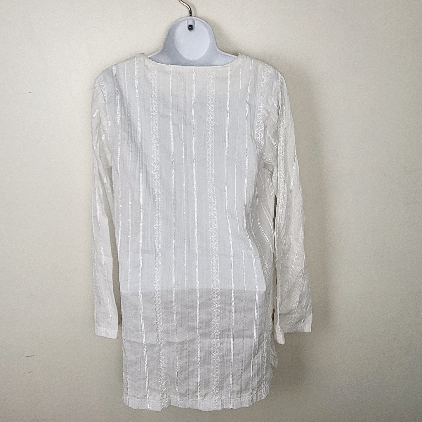 JUDR1 - Silhouette Solution white front tie gauzy top with texture and beading. Size small