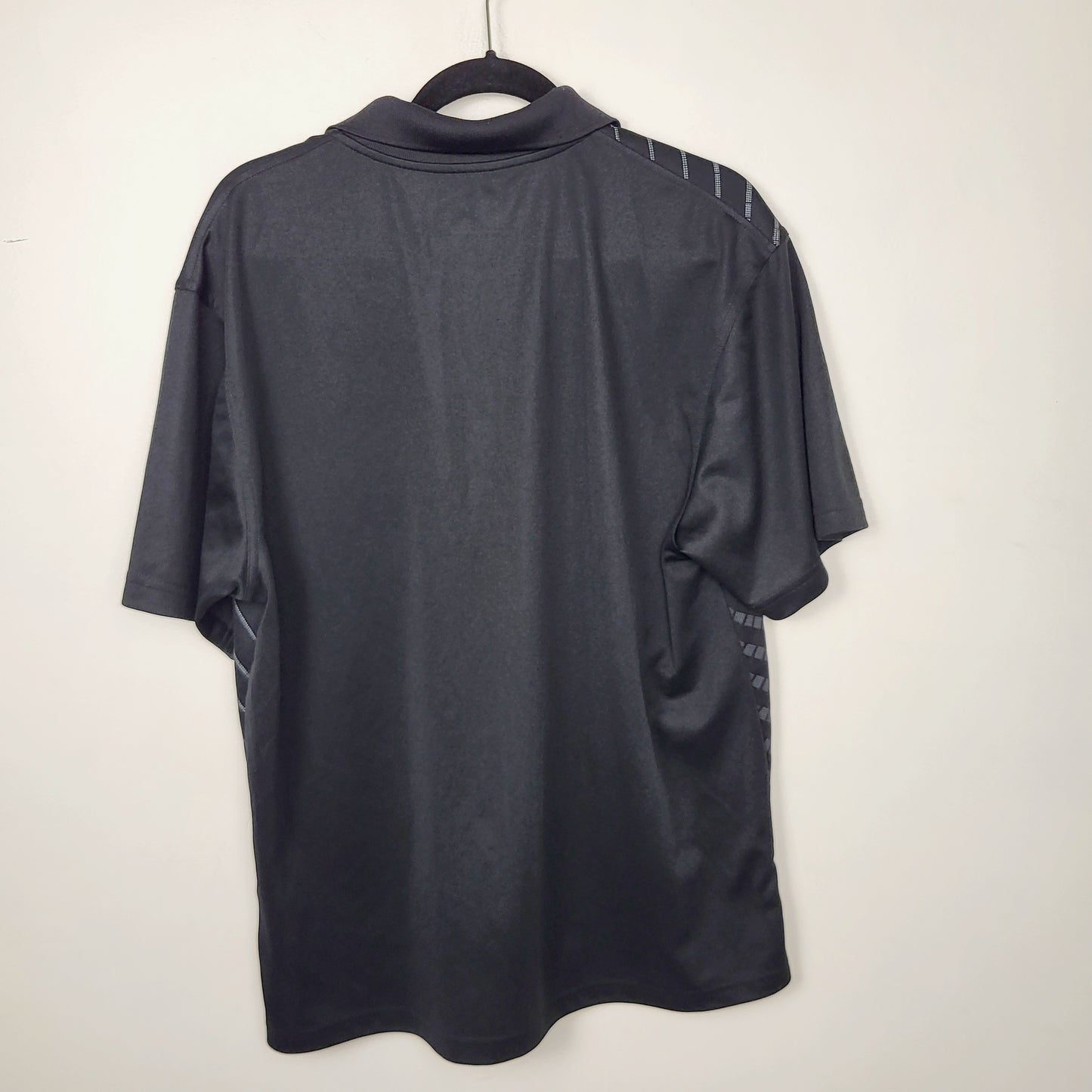JUDR1 - Grand Slam black striped golf shirt. Men's size large