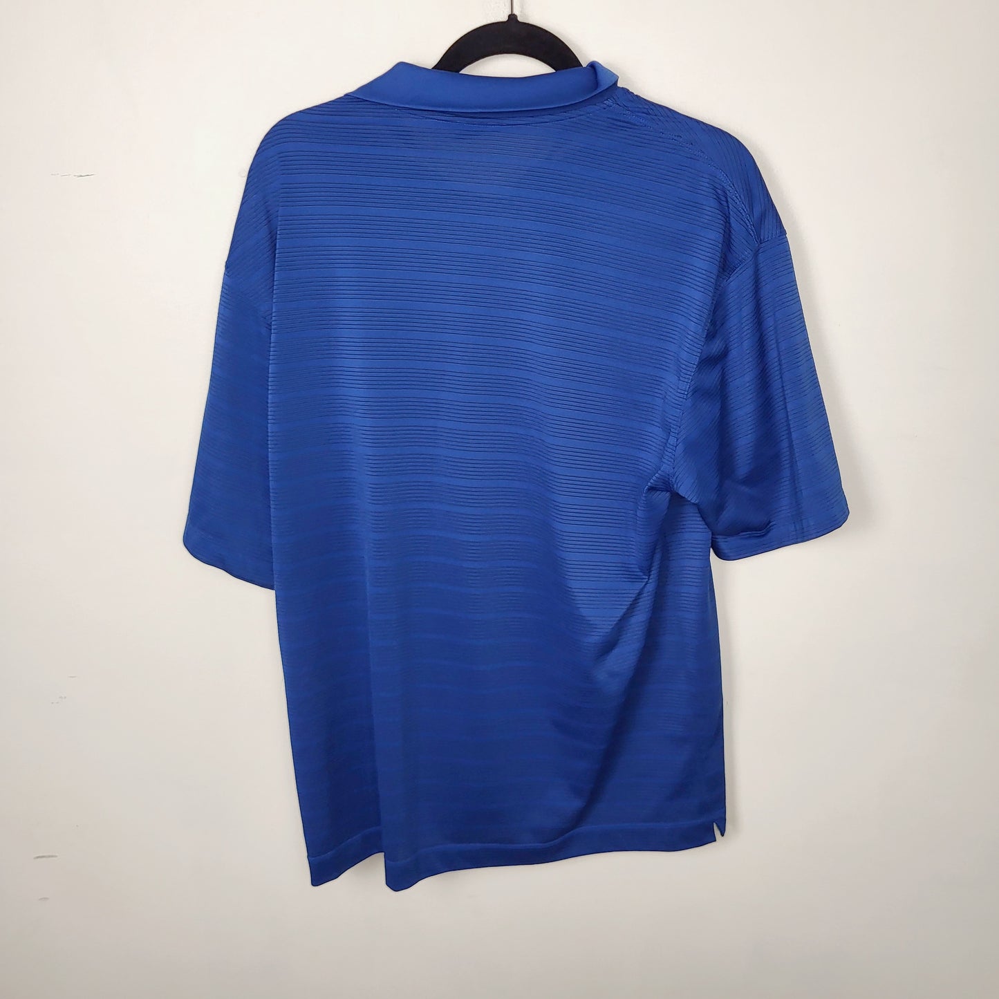 JUDR1 - Nike royal blue rib knit striped golf shirt. Men's size large