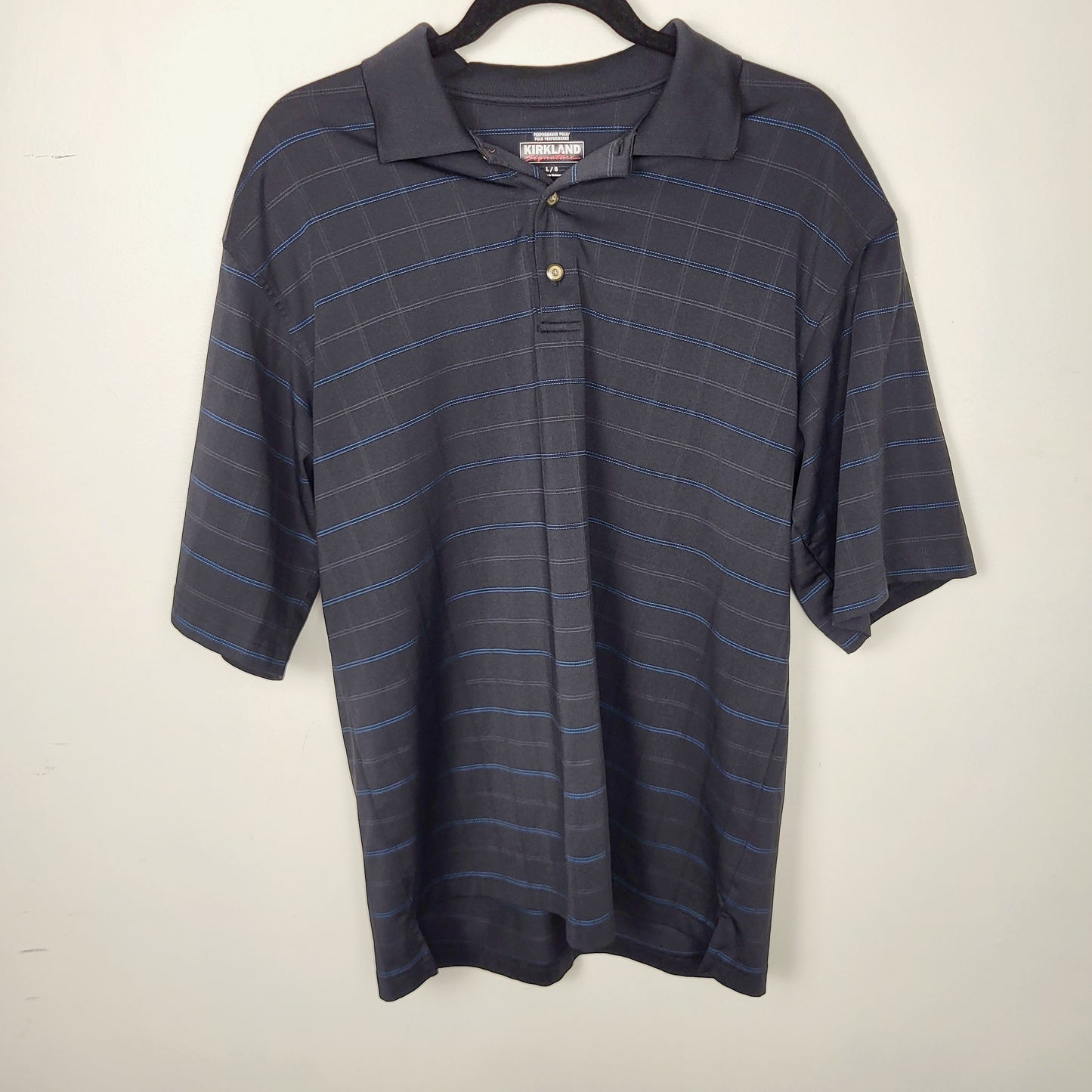 JUDR1 - Kirkland golf shirt. Men's size large