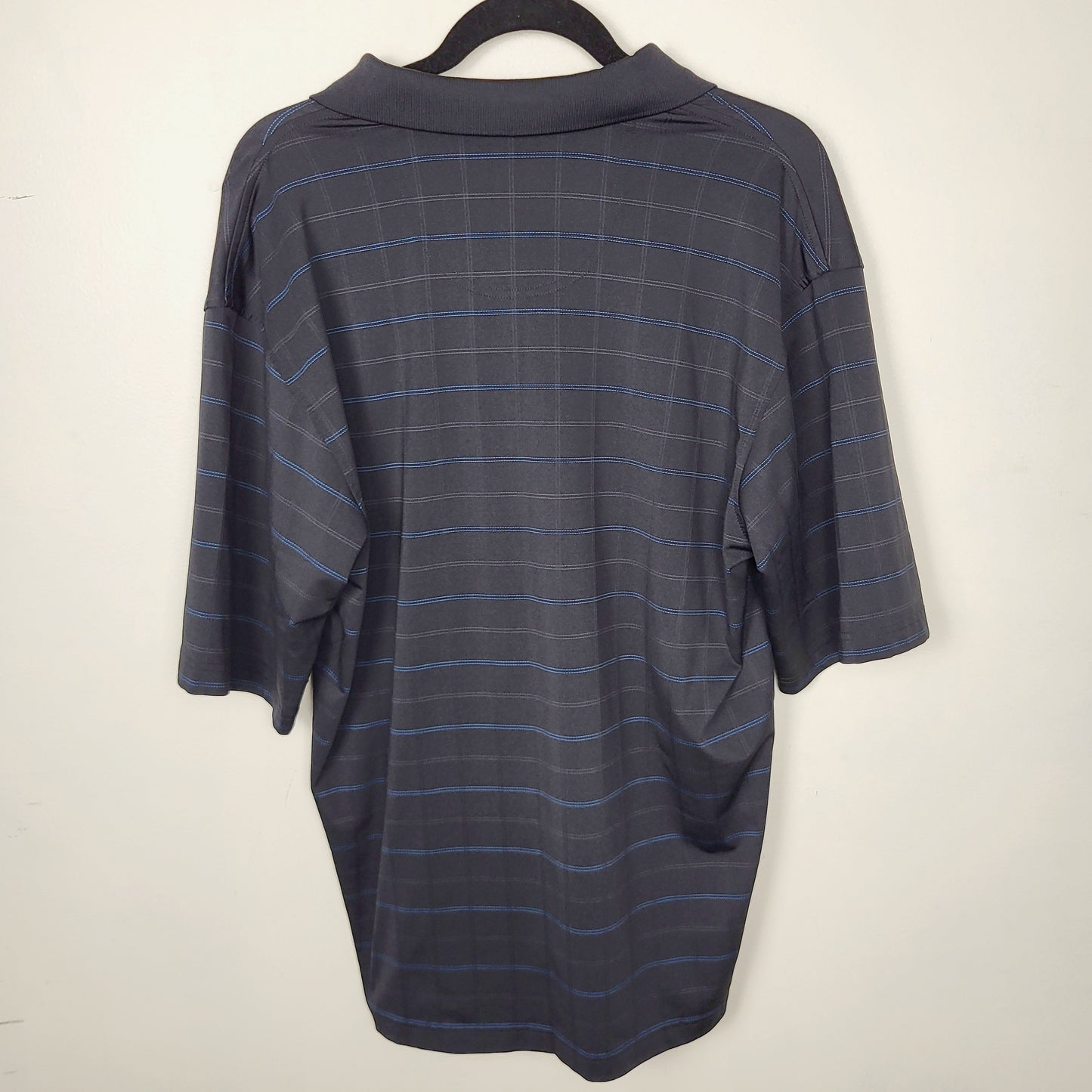 JUDR1 - Kirkland golf shirt. Men's size large