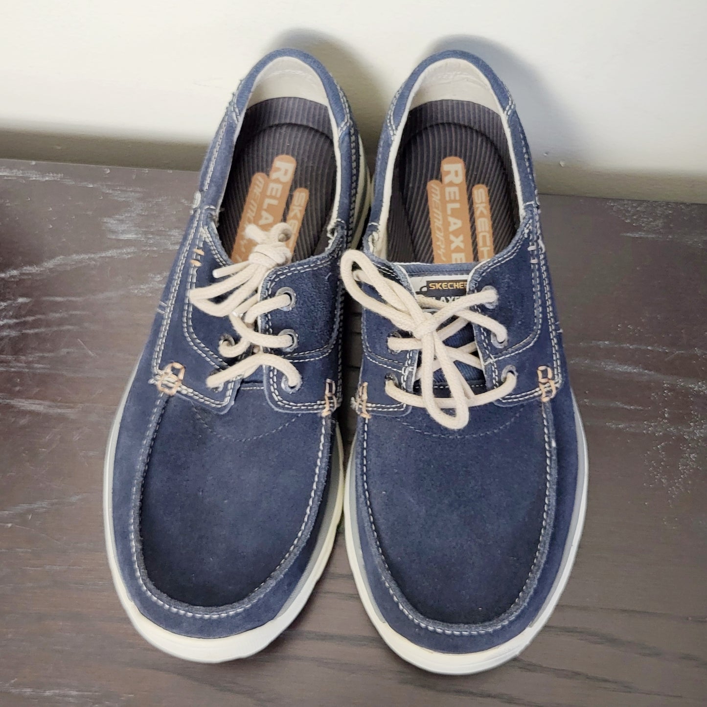JUDR1 - Skechers navy "Darcio" Oxford shoes. Men's size 9
