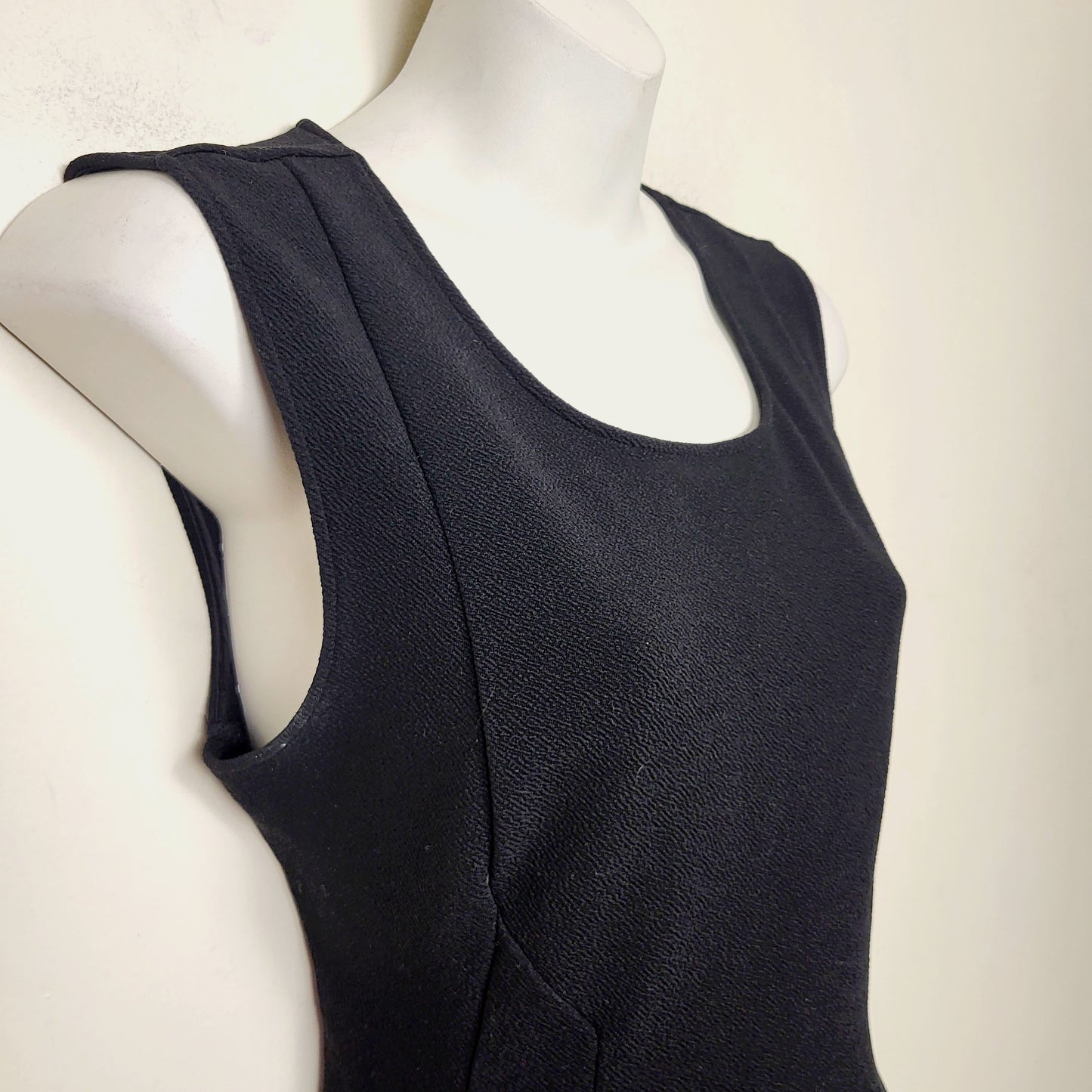 AMRO1 - Kismet black textured fabric sleeveless dress. Size medium