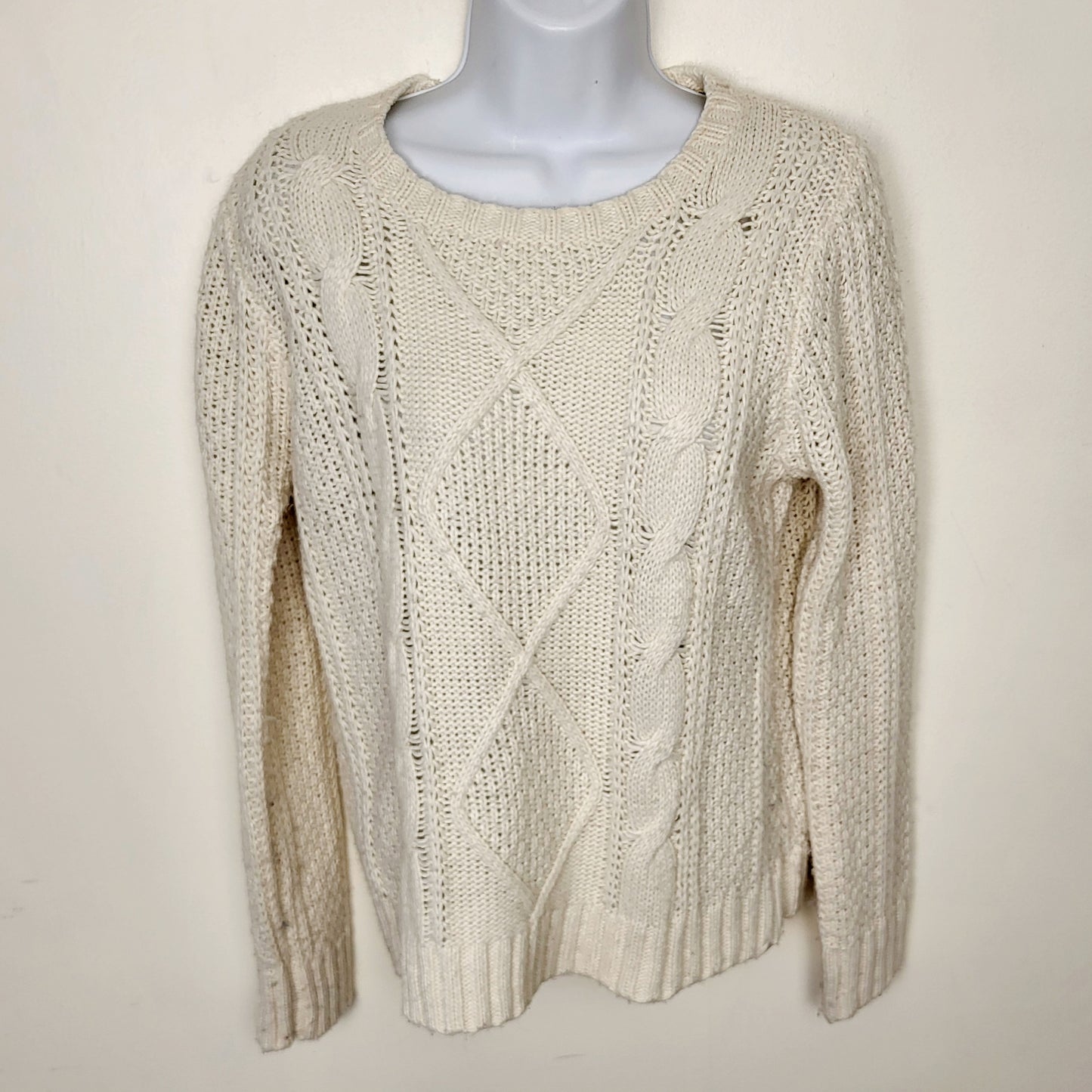 AMRO1 - Element cream coloured cable knit sweater. Size medium