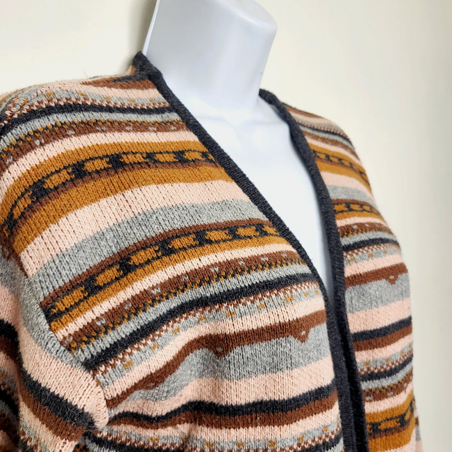 AMRO1 - XXI striped cardigan sweater. Size medium
