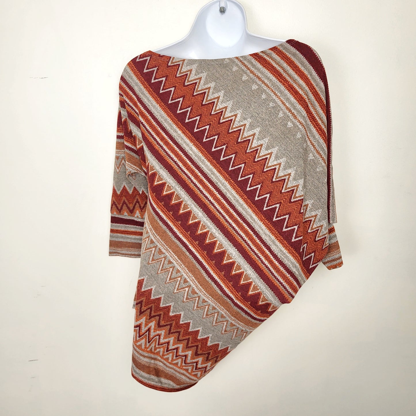 CSEB1 - Suzy Shier lightweight asymmetrical poncho shirt. Size XS