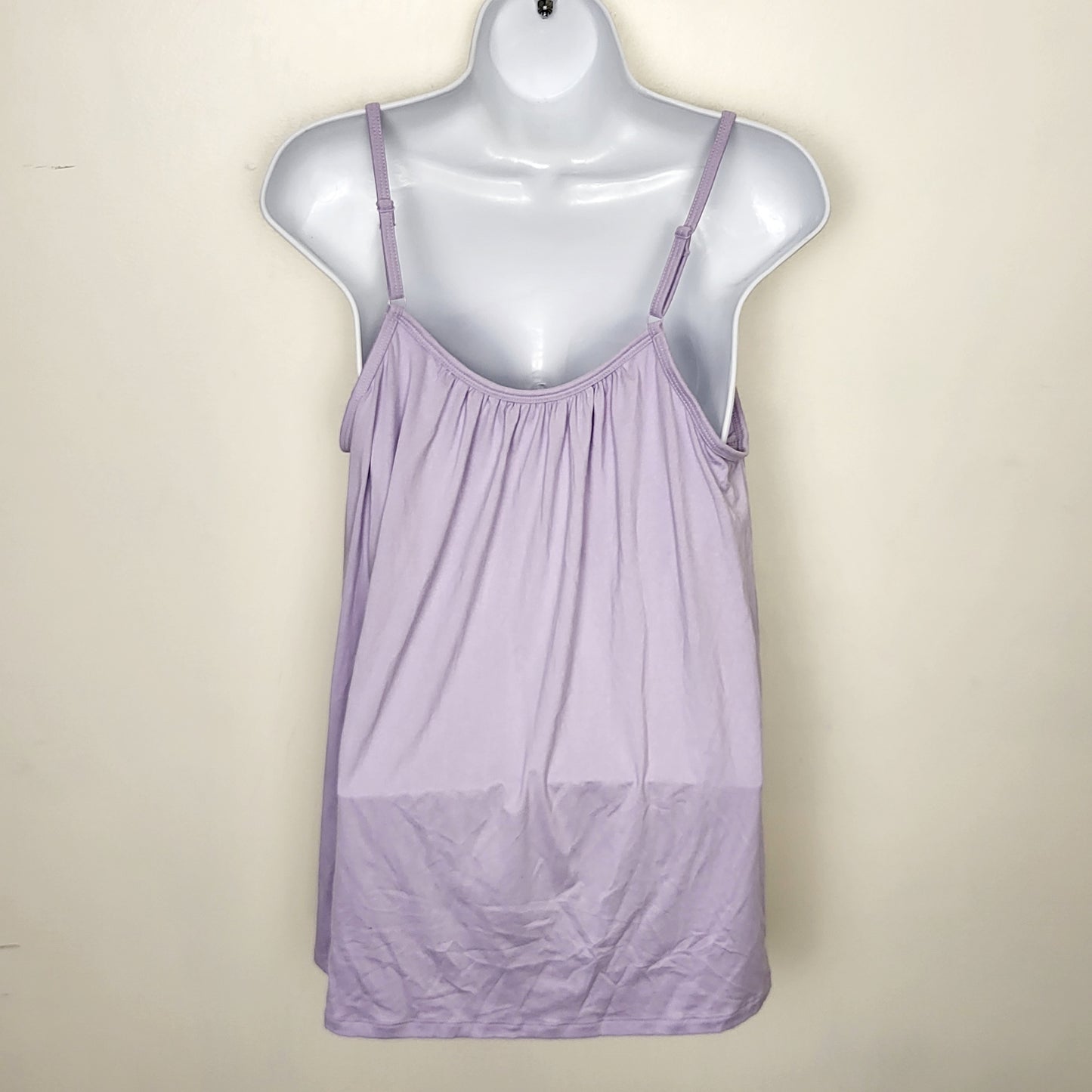 BBIN2 - 32 Degrees lavender "cool" sleeveless top with built in padded bra. Size large