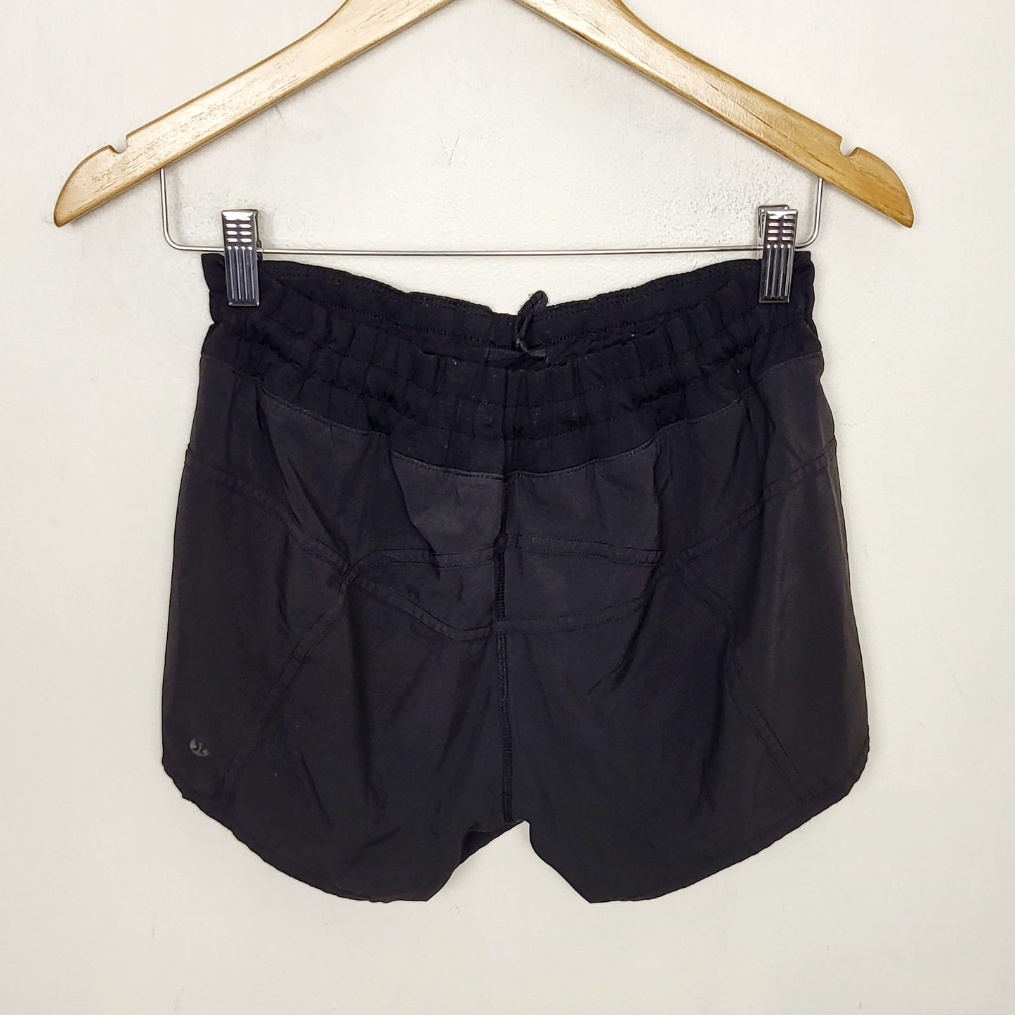 BBIN2 - Lululemon black running shorts. Size 6