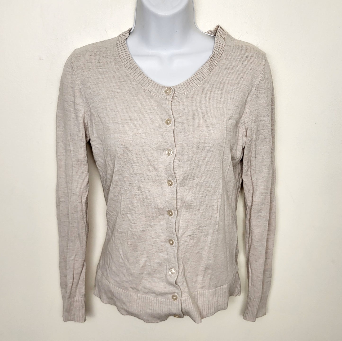 CBRD1 - Gap oatmeal coloured lightweight cardigan sweater. Size small