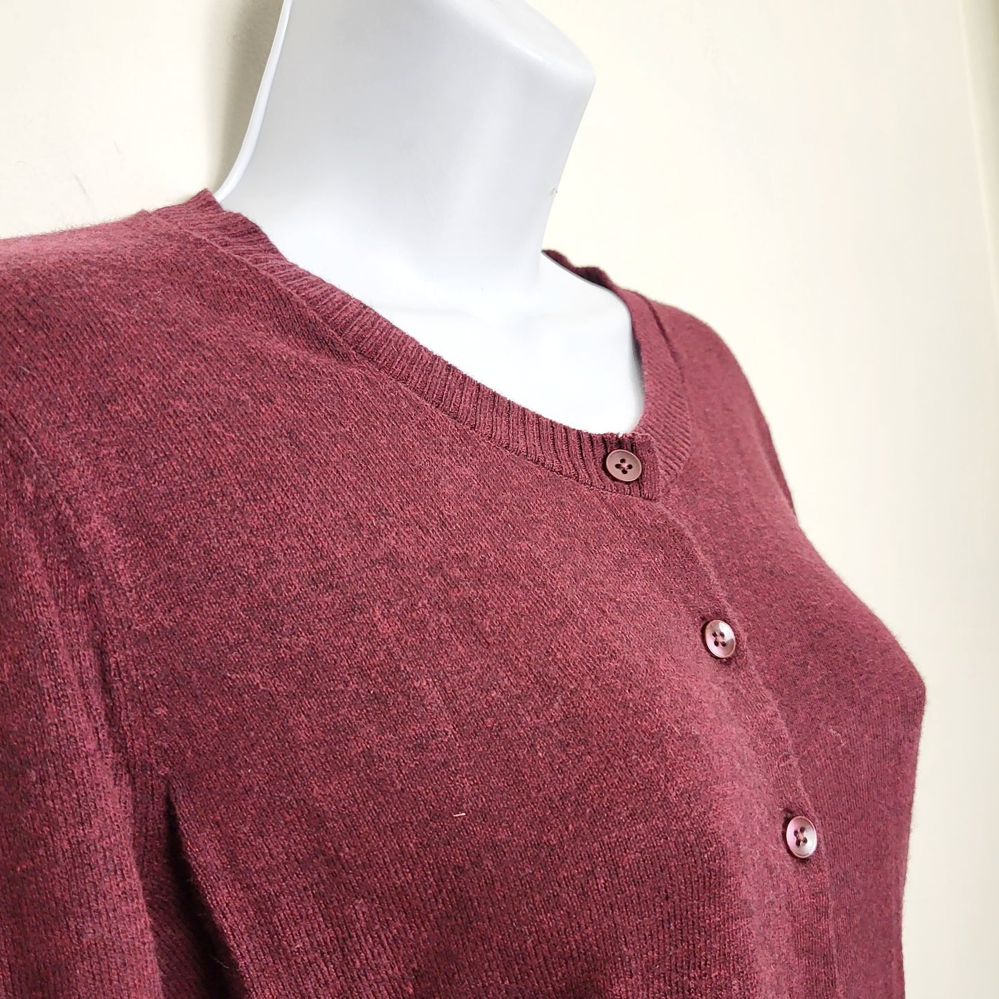 CBRD1 - Gap burgundy lightweight cardigan sweater. Size small