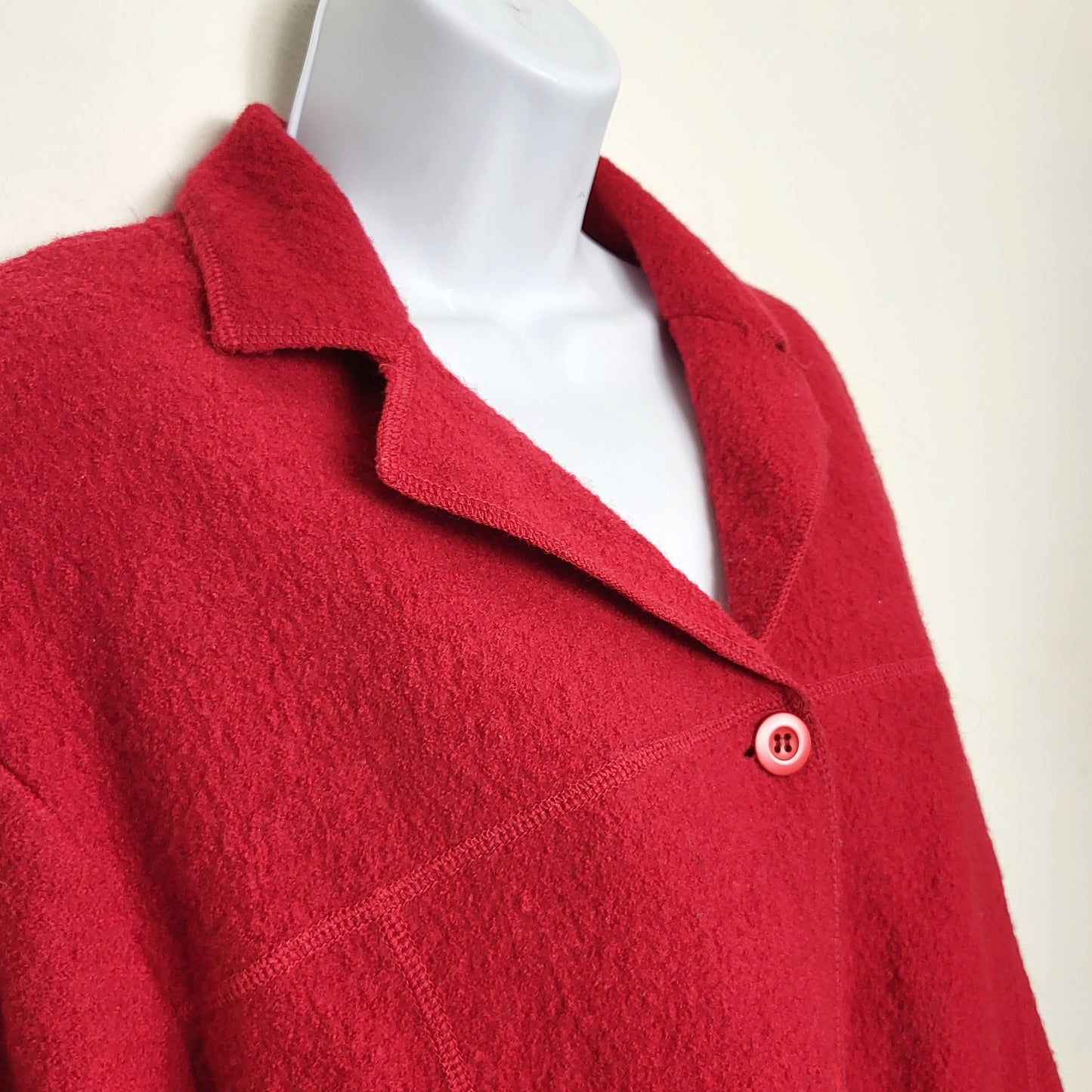 CSEB2 - Red textured likely wool jacket. Sizes like a large/XL