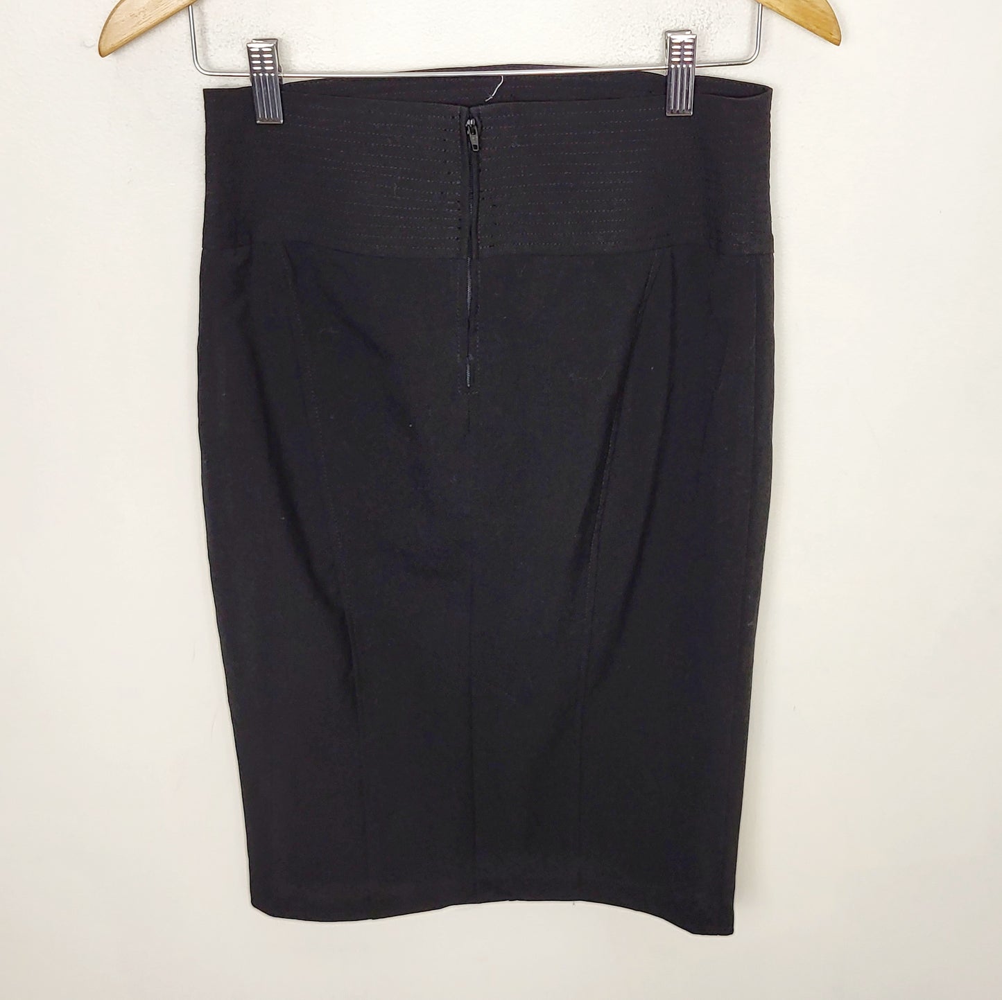 CSEB2 - NEW - Smart Set black pencil skirt. Size 5 (small)