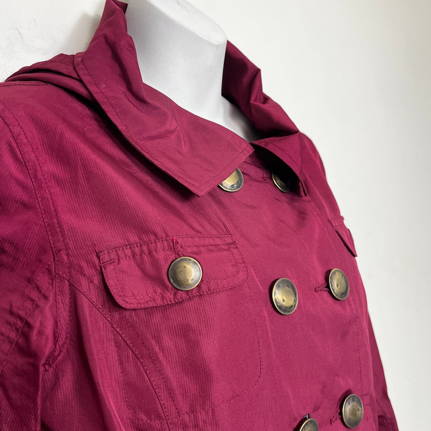 KMRY1 - Hurley pinky-red water resistant trecnh coat. Size small