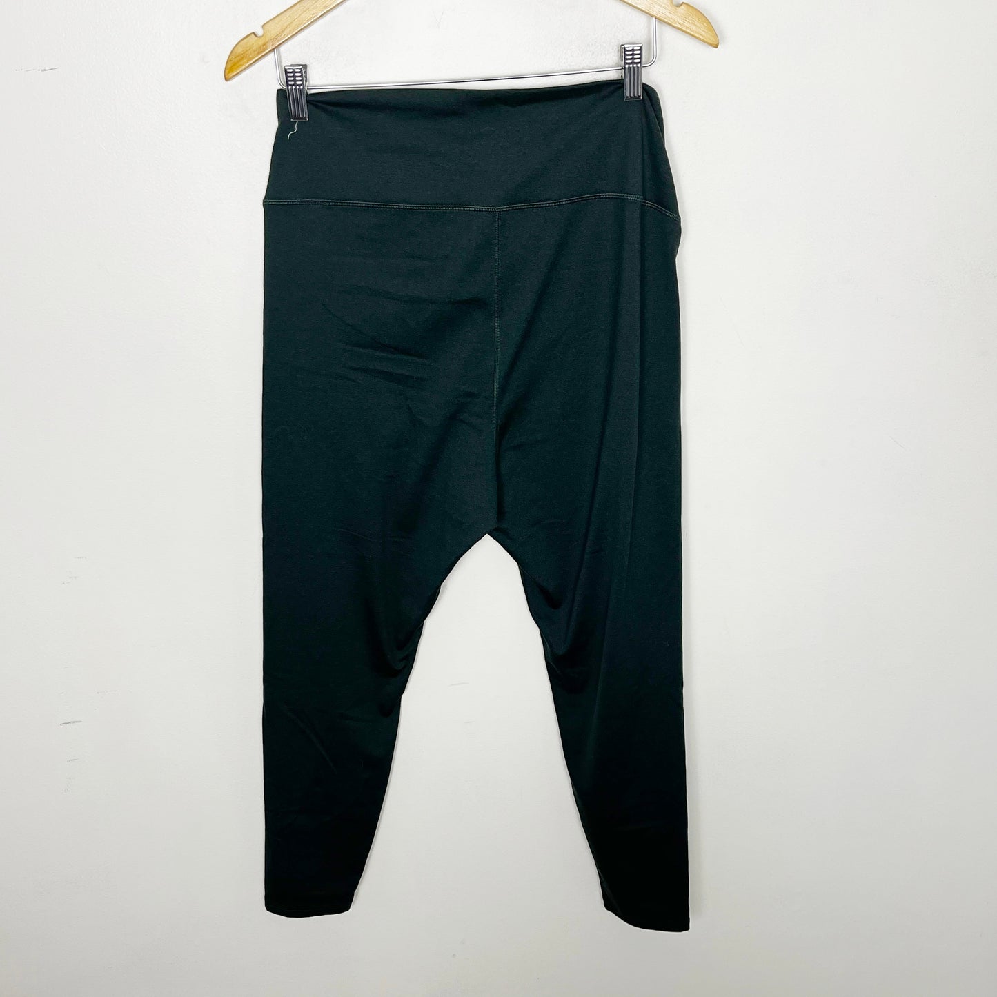 NOFF1 - Old Navy green "Cloud Comfy" leggings. Size XL TALL