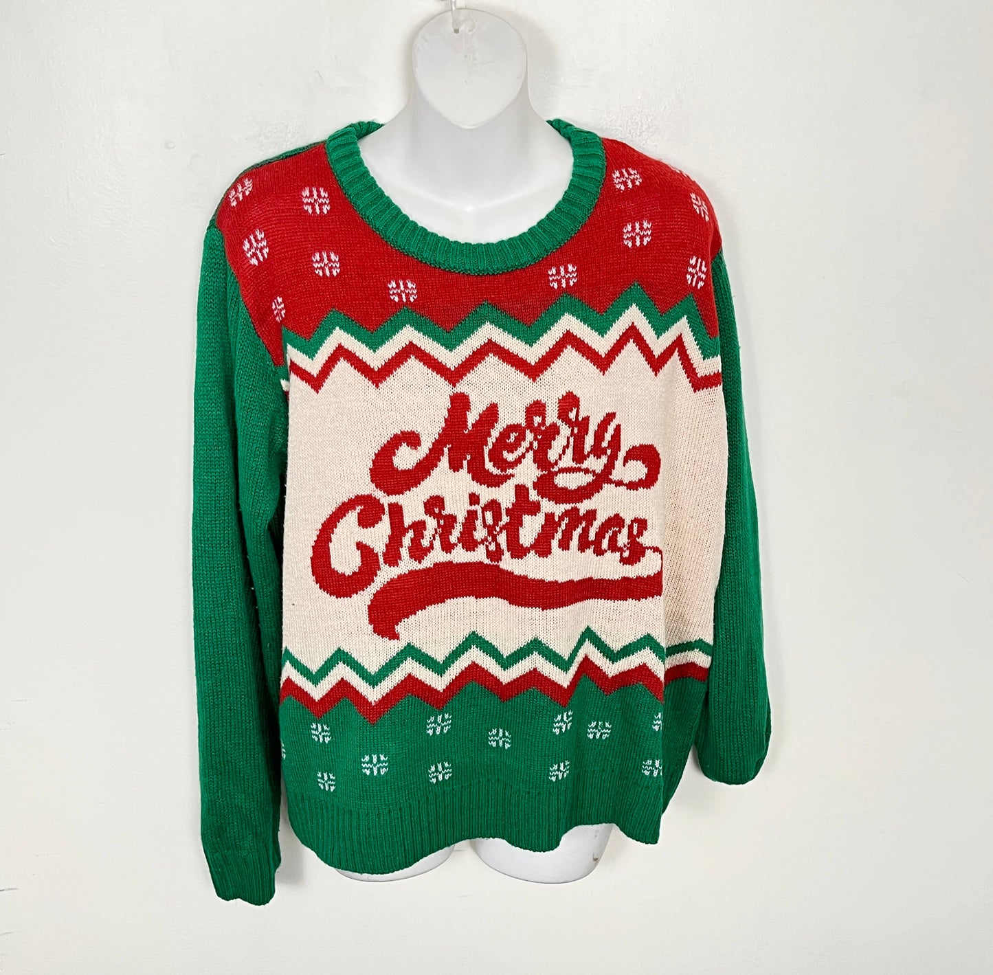 MBRS2 - Merry Christmas sweater. Size medium