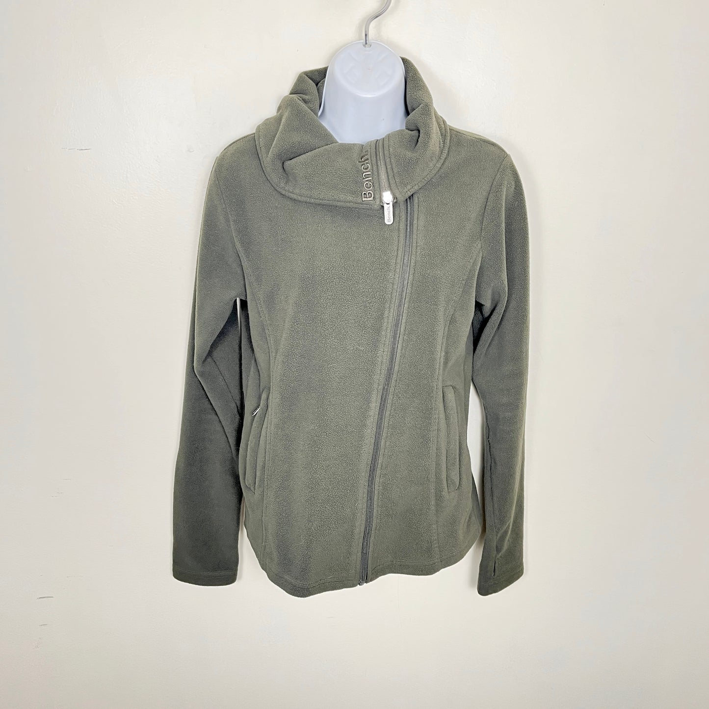 KMRY2 - Bench green cowl neck zip fleece jacket. Size medium