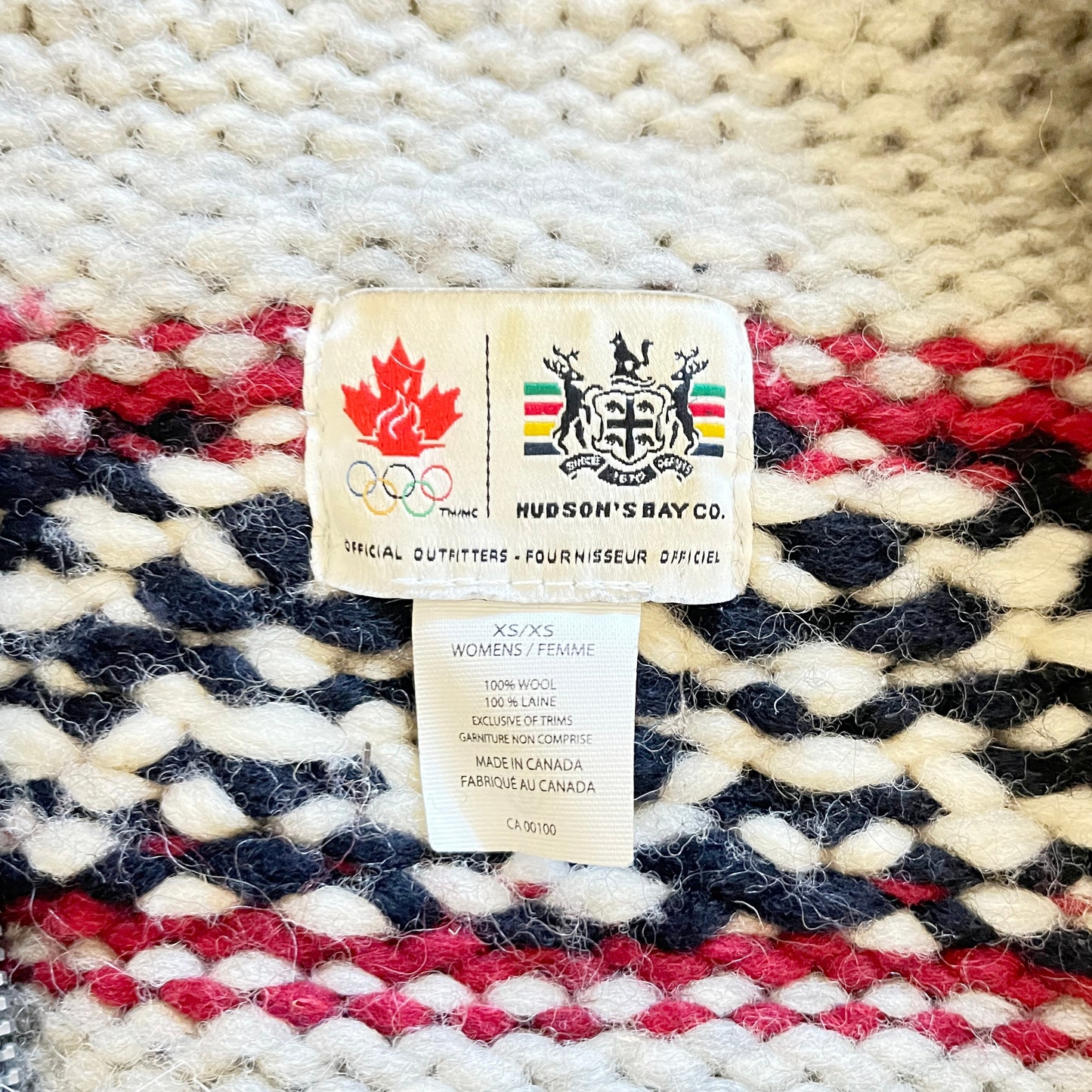 ESZ2 - Hudson's Bay Company 2010 Vancouver Olympics Elk Knit Canada Cardigan Sweater Jacket. Size XS
