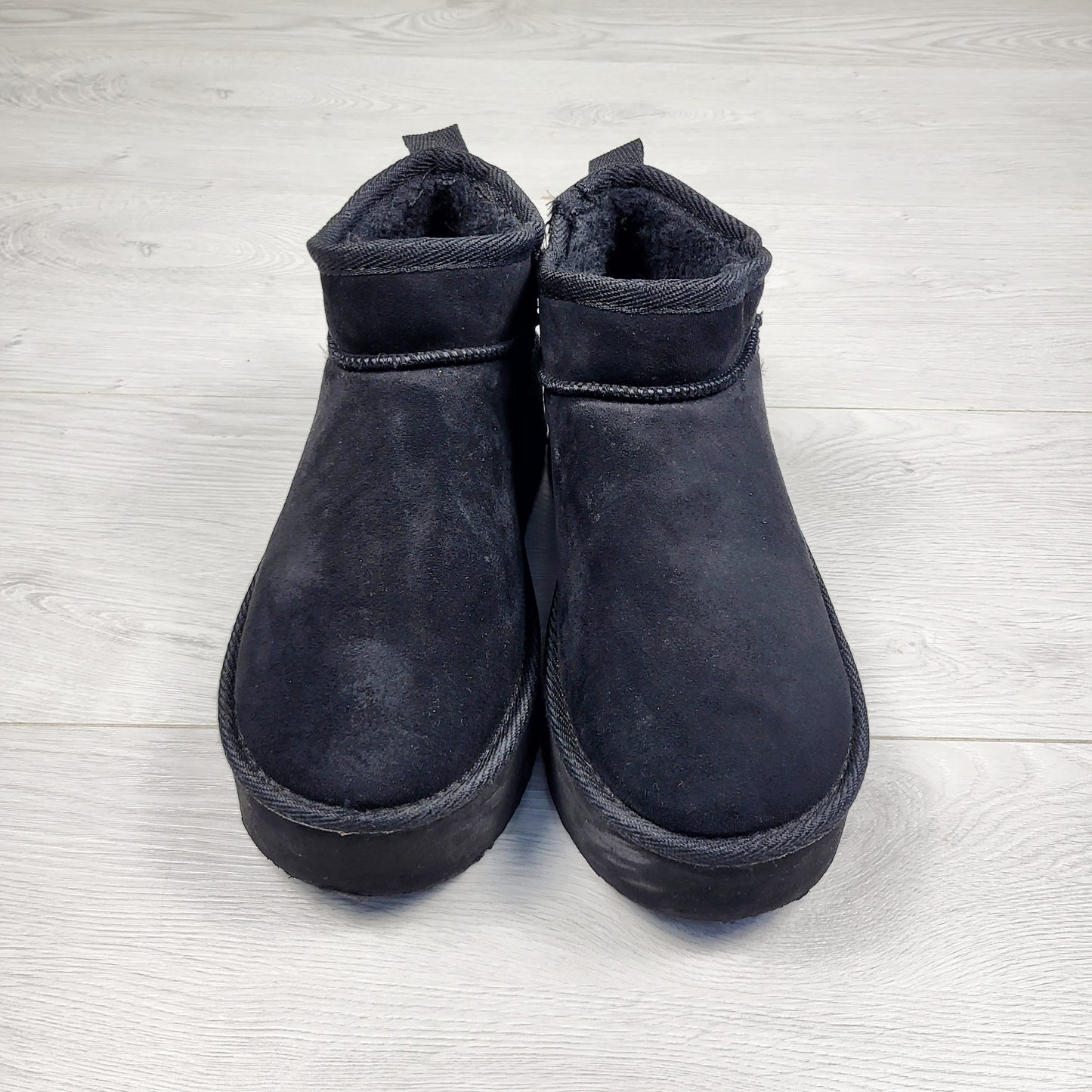 ESZ2 - Billini black shearling platform ankle boots. Size like an 8/8.5