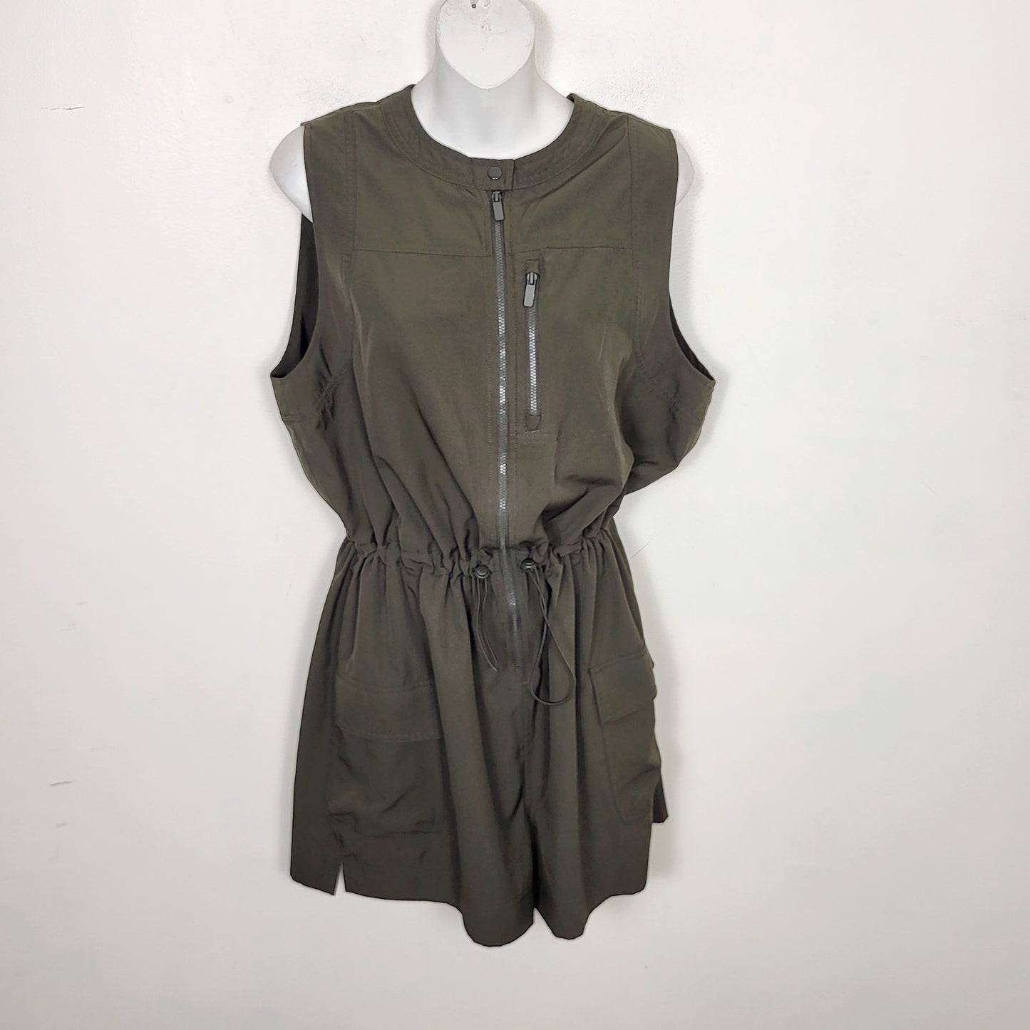 CBURD1 - Old Navy olive green quick dry sleeveless romper. Size large