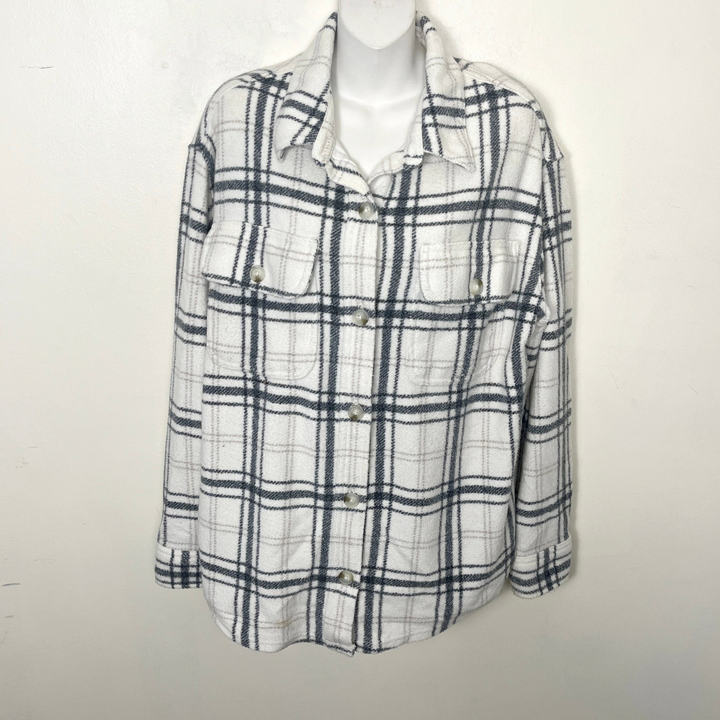 CFTZ - American Eagle plaid fleece shacket. Size small