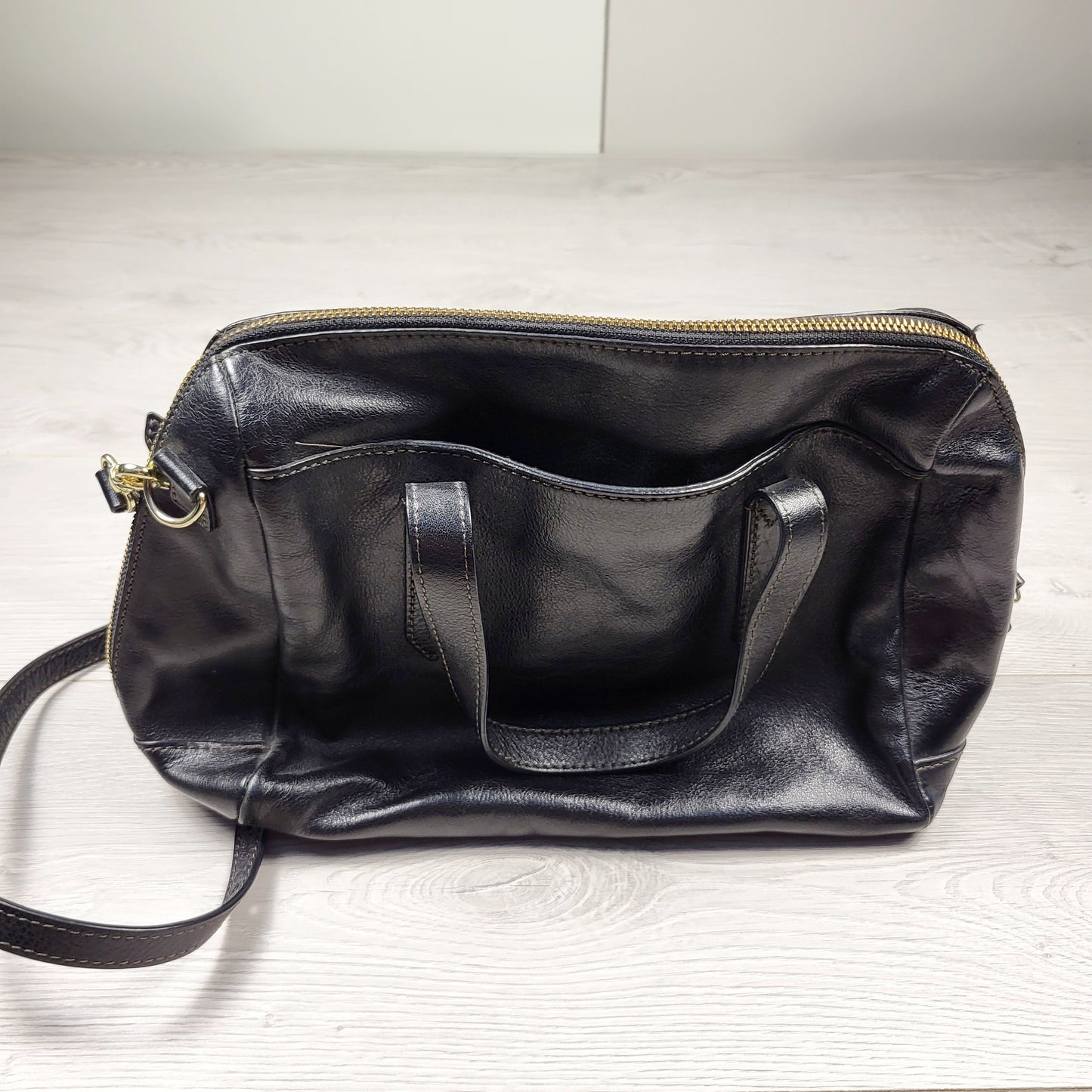 CFTZ2 - Fossil black leather "Syndey" Satchel crossbody purse