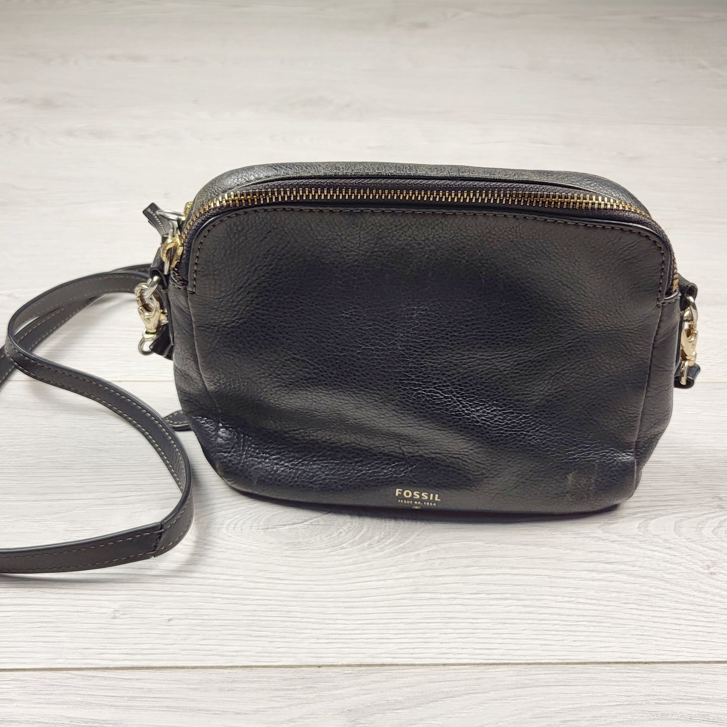 CFTZ2 - Fossil leather leather Syndey mini crossbody bag.